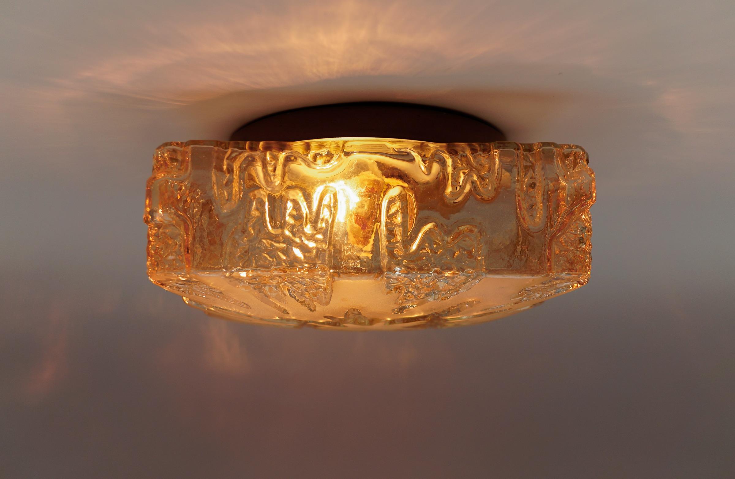 Lampe affleurante carrée en verre ambré 3D par Limburg, Allemagne, années 1960 en vente 2