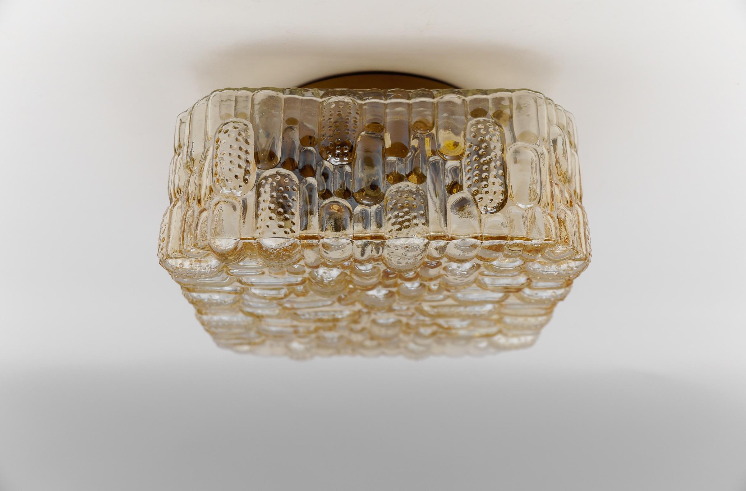 Lámpara empotrada cuadrada 3D de cristal ámbar, Alemania Años 60 Moderno de mediados de siglo en venta