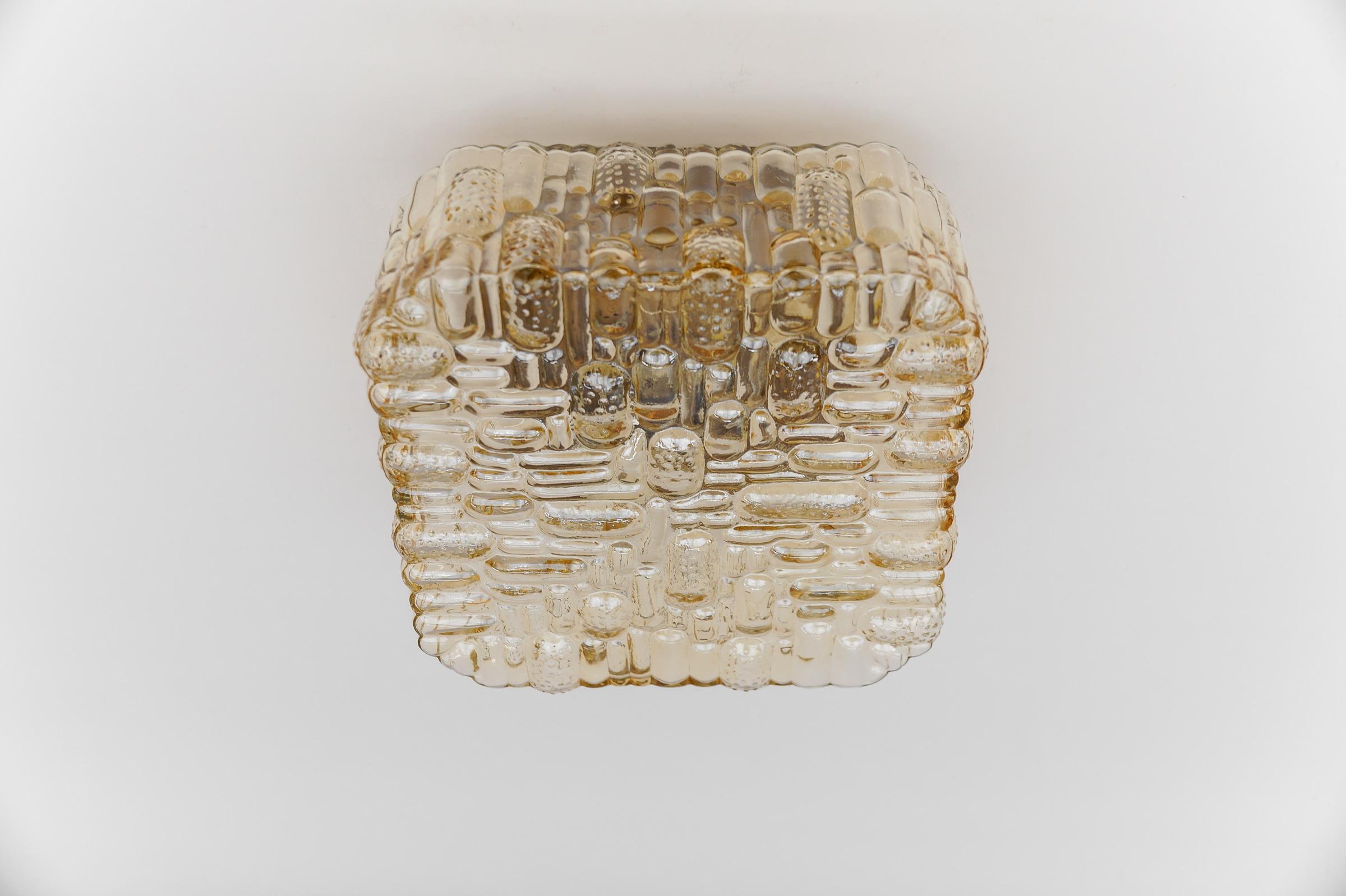 Lámpara empotrada cuadrada 3D de cristal ámbar, Alemania Años 60 mediados del siglo XX en venta