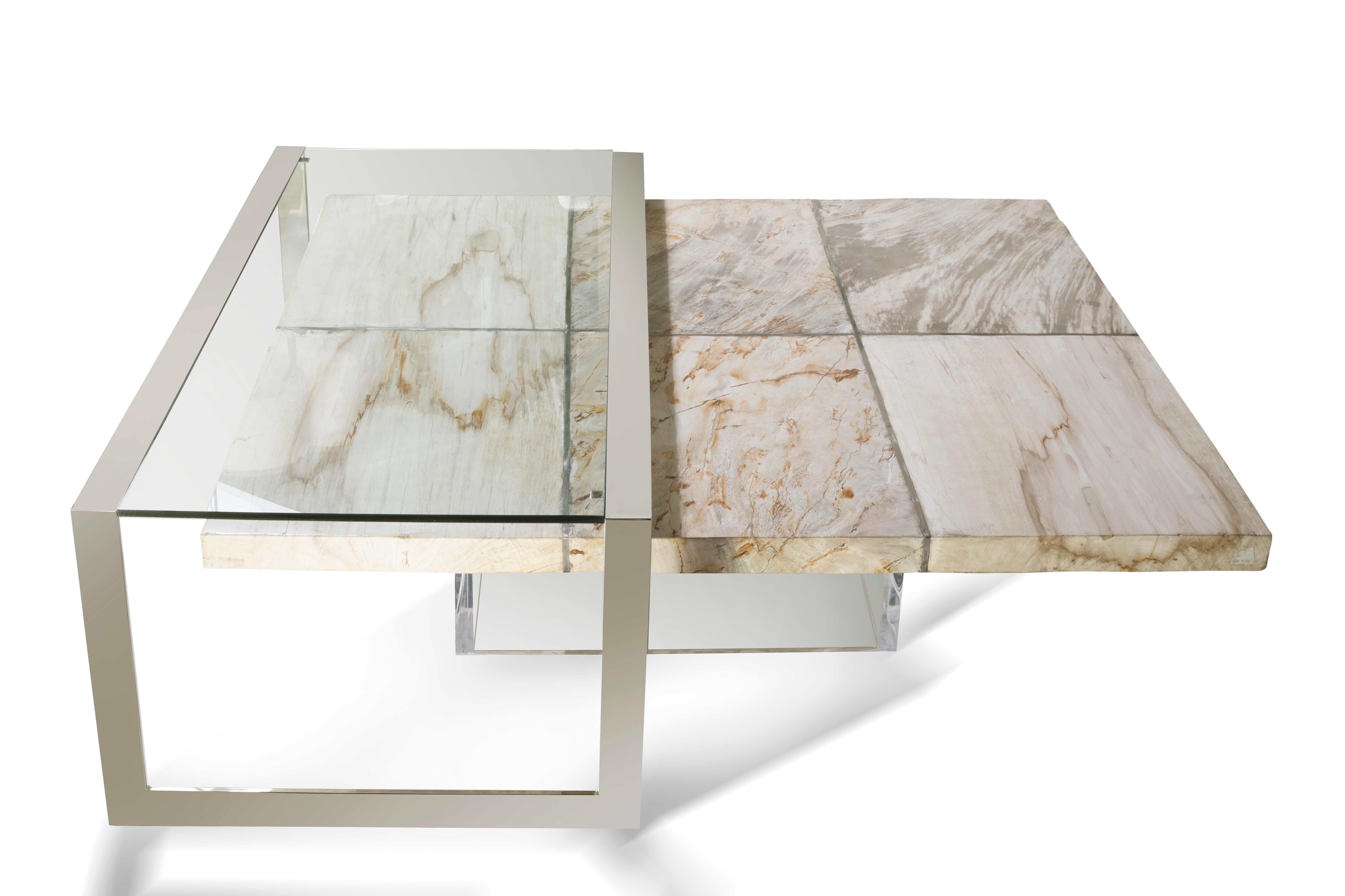 Table basse carrée en acrylique et bois, table basse Petra Neuf - En vente à Miami, FL