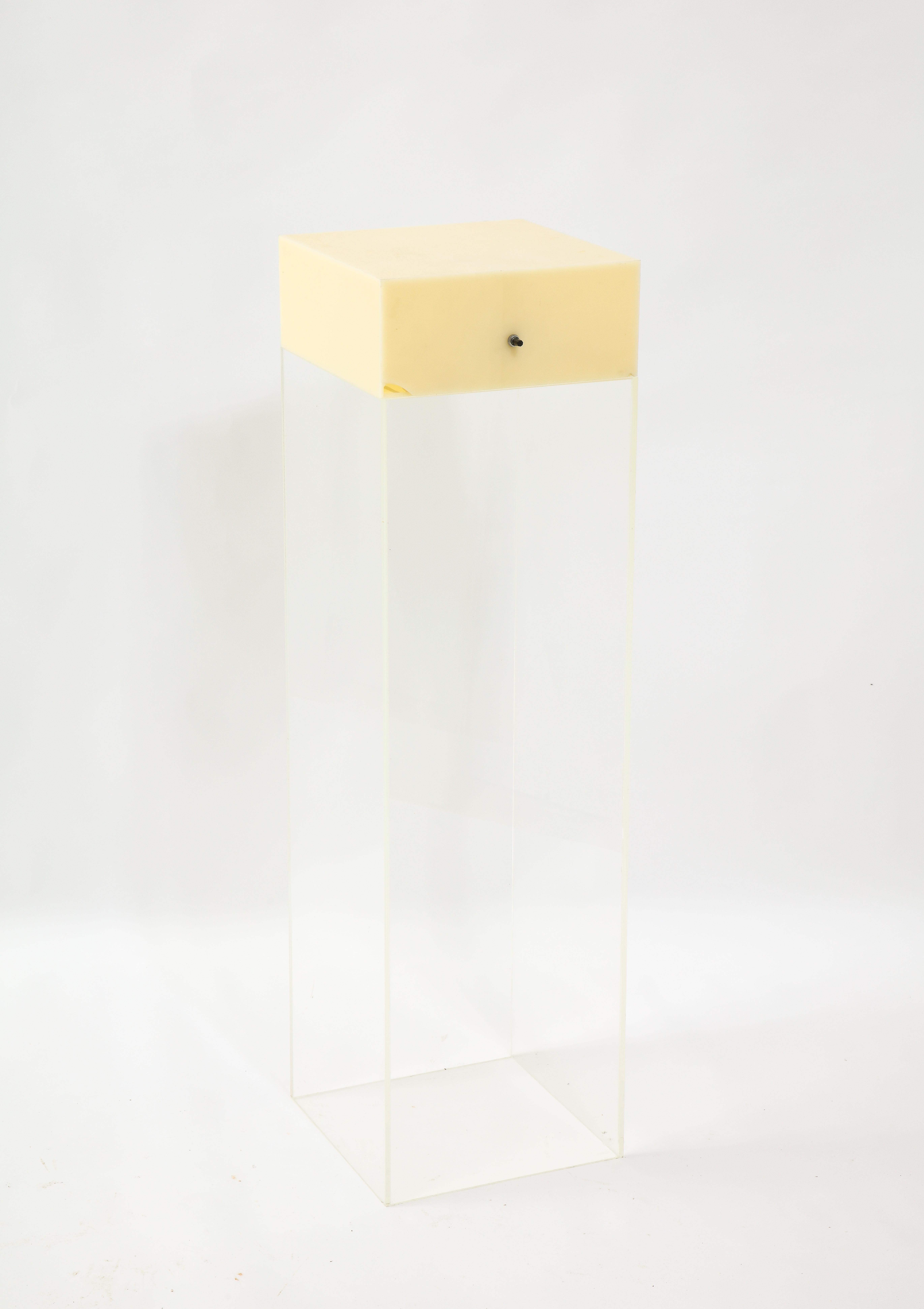 20th Century Square Acrylic Lighted Pedestal, USA 1970's For Sale