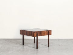 Table d'appoint carrée Adi, 2019, inspirée des années 60, design brésilien