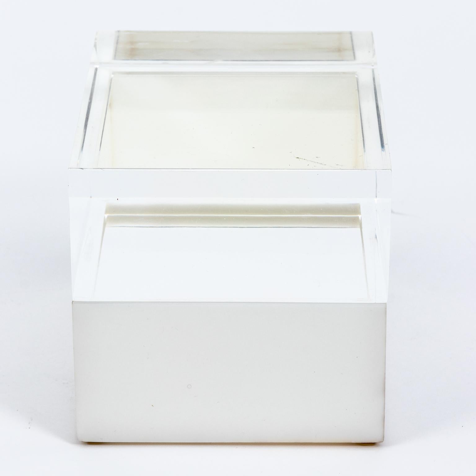 Circa 1970s square Alessandro Albrizzi mid-century signed Lucite box that is clear on top and white on bottom in two part box. Made in Italy. Please note of wear consistent with age including some minor scratches.