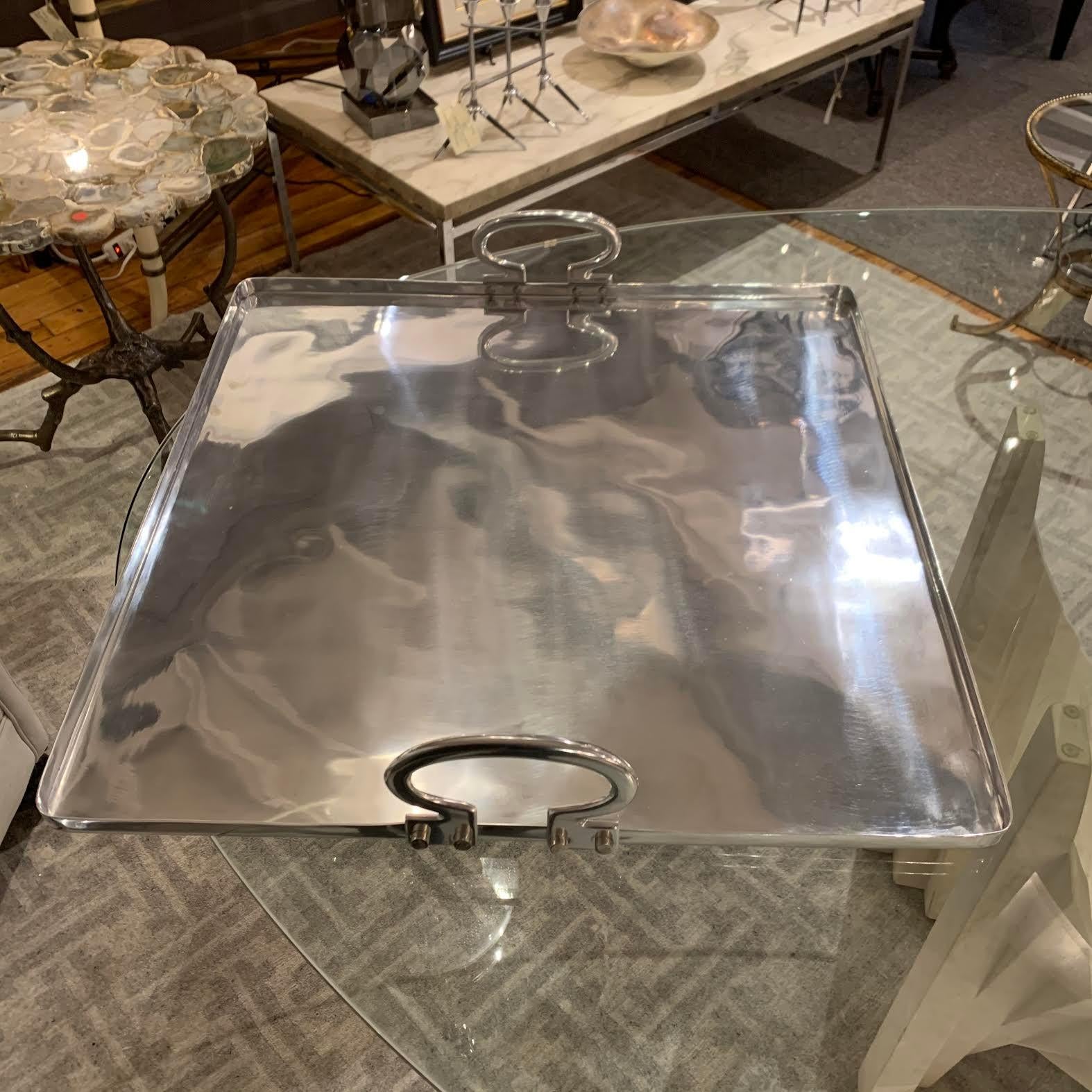 Contemporary Italian large square aluminum tray with handles.
Sits well with S4190X.
Can sit as tray within tray or separately. See image #4
S4190Z 24