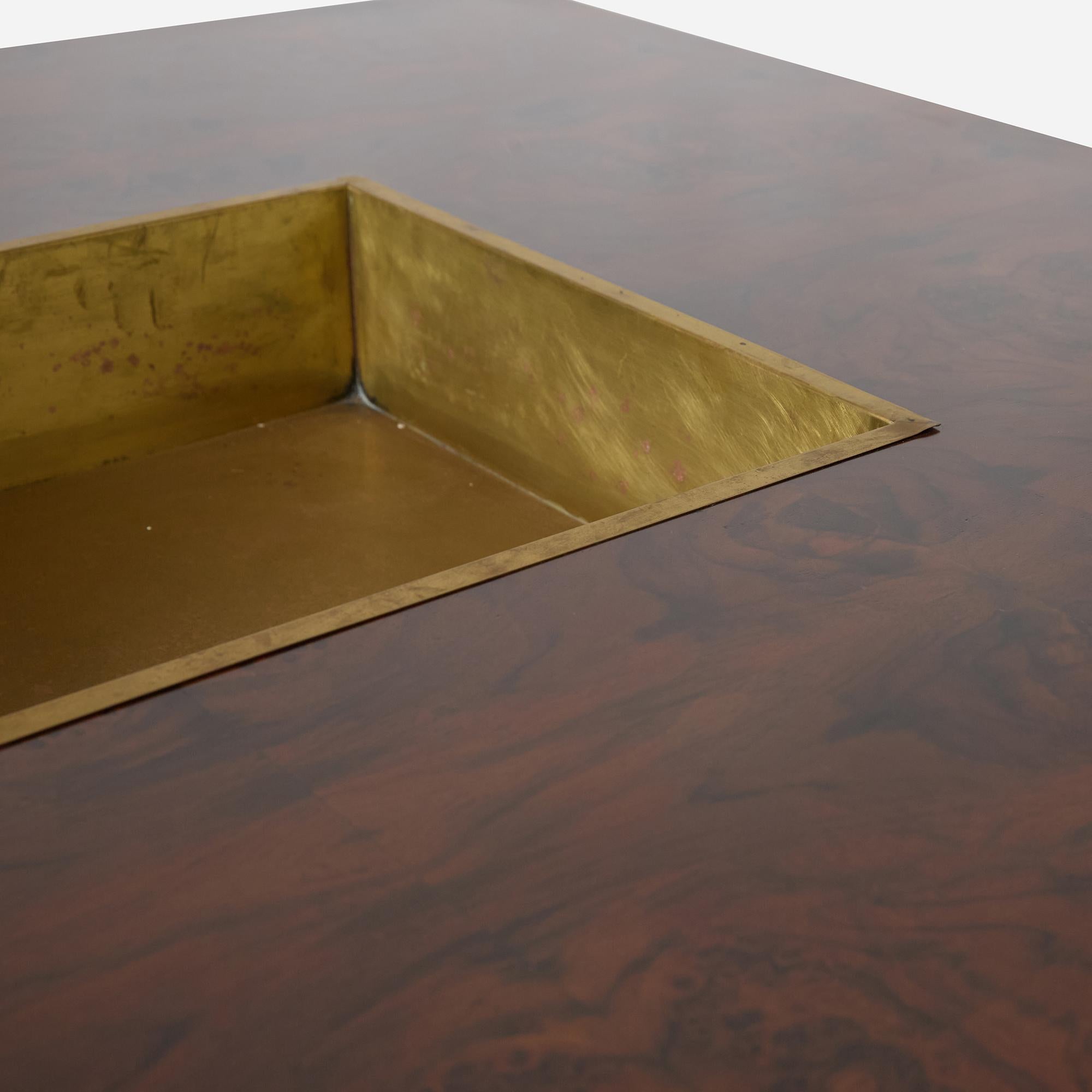 Laiton Table basse carrée Alveo en noyer Willy et laiton par Willy Rizzo pour Sabot en vente