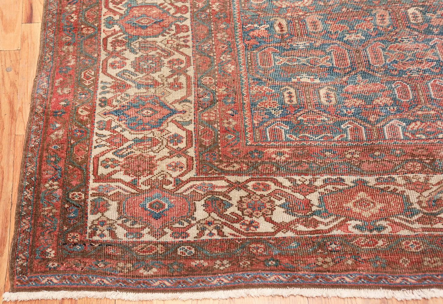 Antique Bakshaish Persian Rug. Size: 11 ft 4 in x 11 ft 8 in For Sale 1