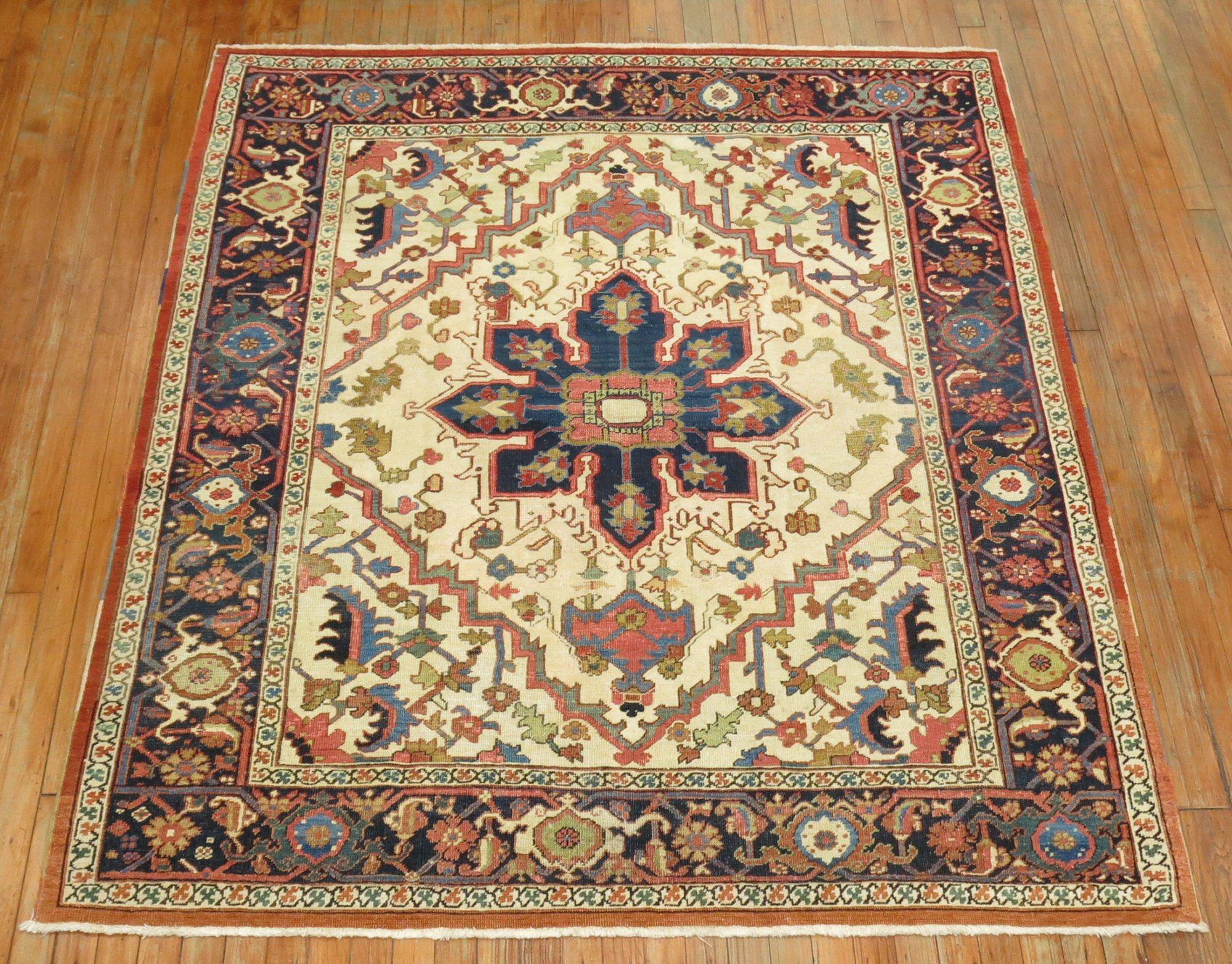 Square Antique Heriz Rug In Good Condition For Sale In New York, NY