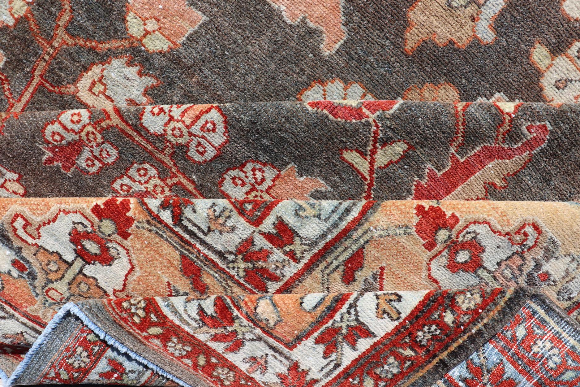 Tapis persan ancien carré Malayer avec un champ brun et un motif floral stylisé en vente 8