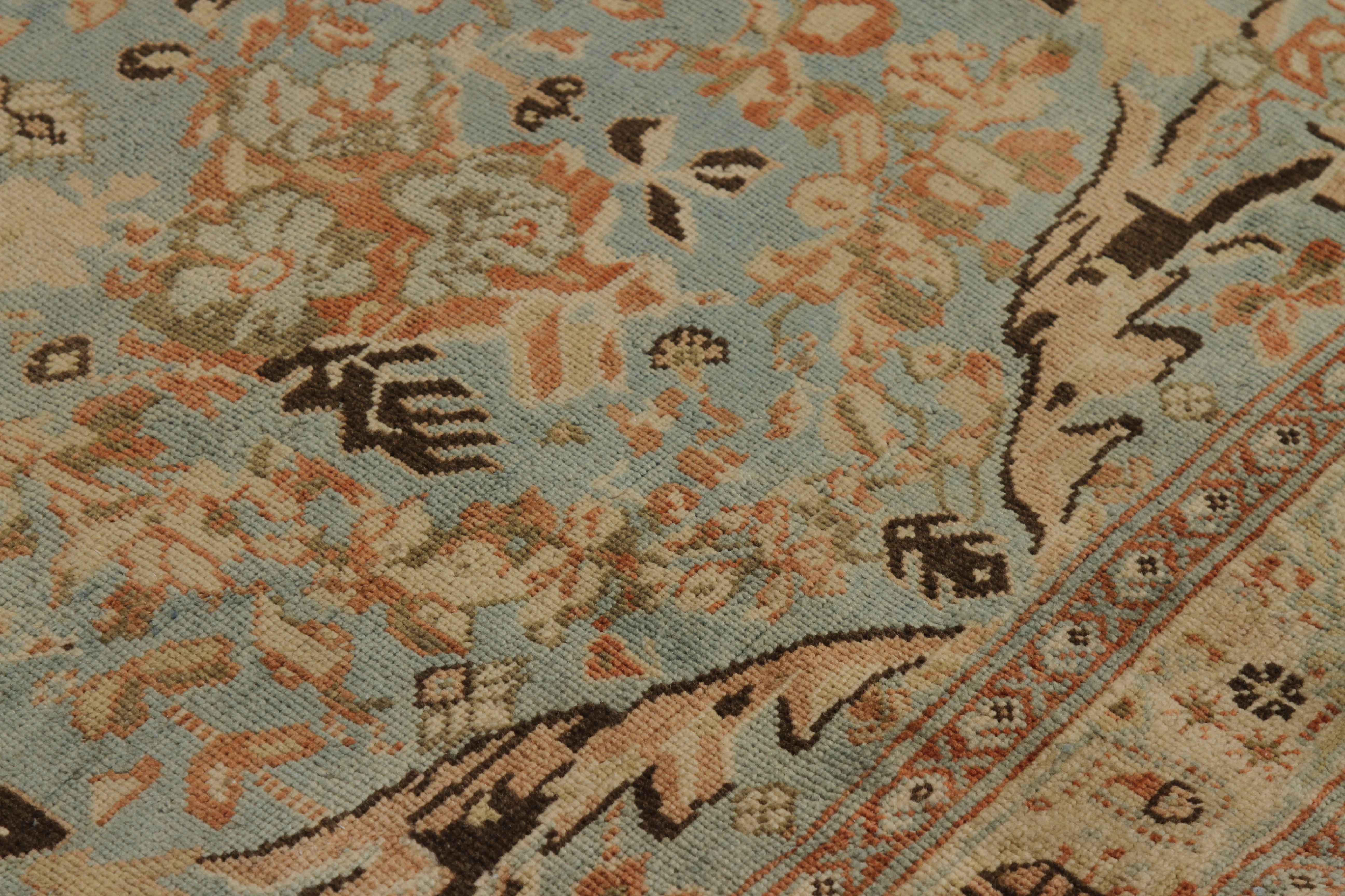 Antiker persischer Sultanabad-Teppich aus der Area mit floralen Details auf braunem und blauem Feld (Handgewebt) im Angebot
