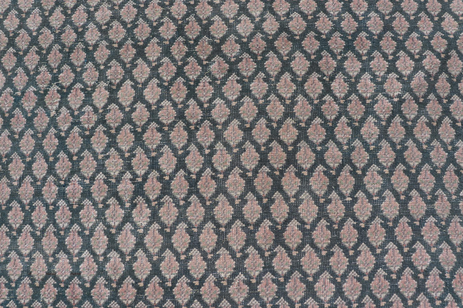 Tappeto Tabriz persiano antico quadrato  9' 9 x 10' In condizioni buone in vendita a Atlanta, GA