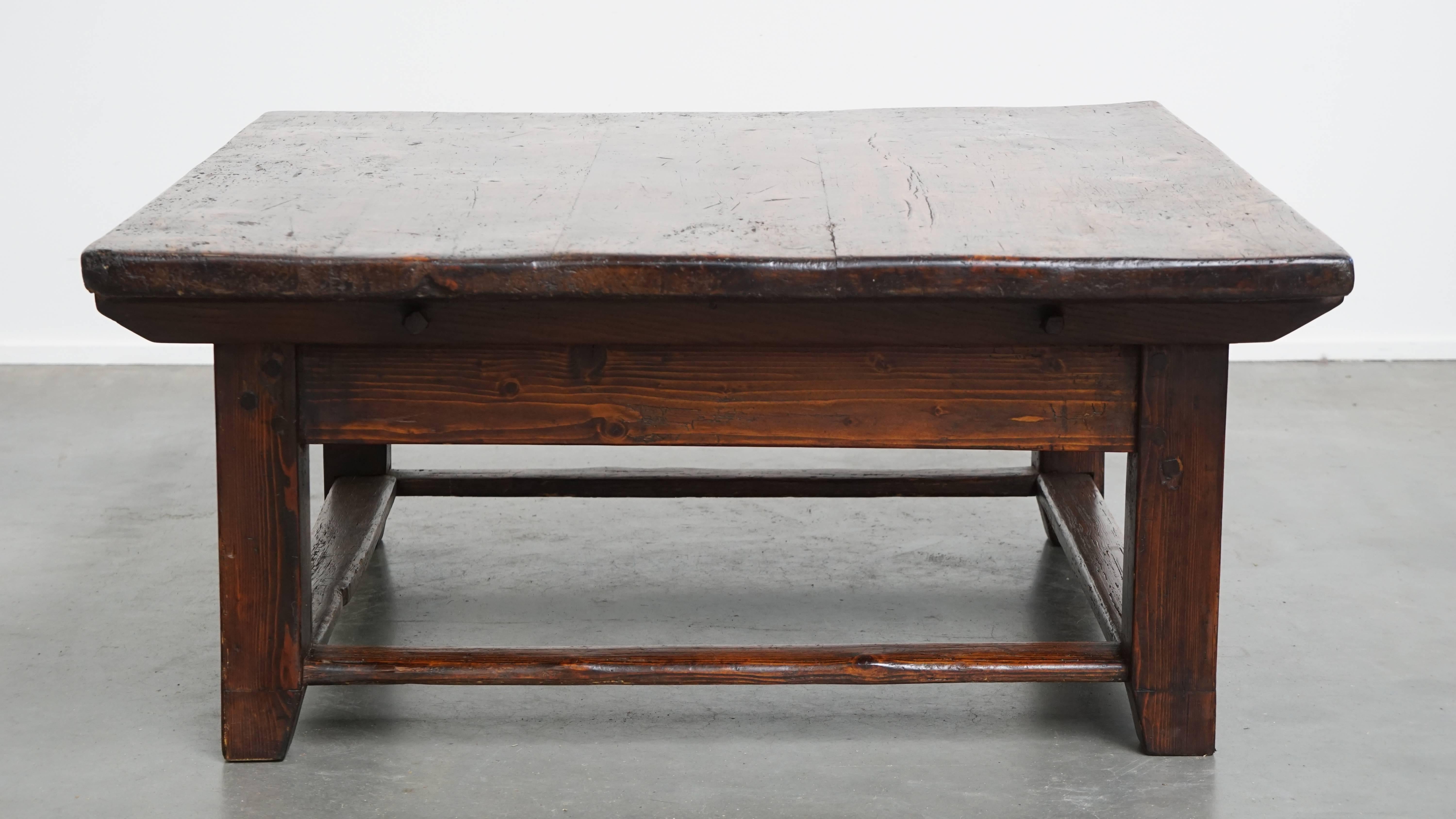 Classical Roman Square antique Southern European coffee table from the early 19th century For Sale
