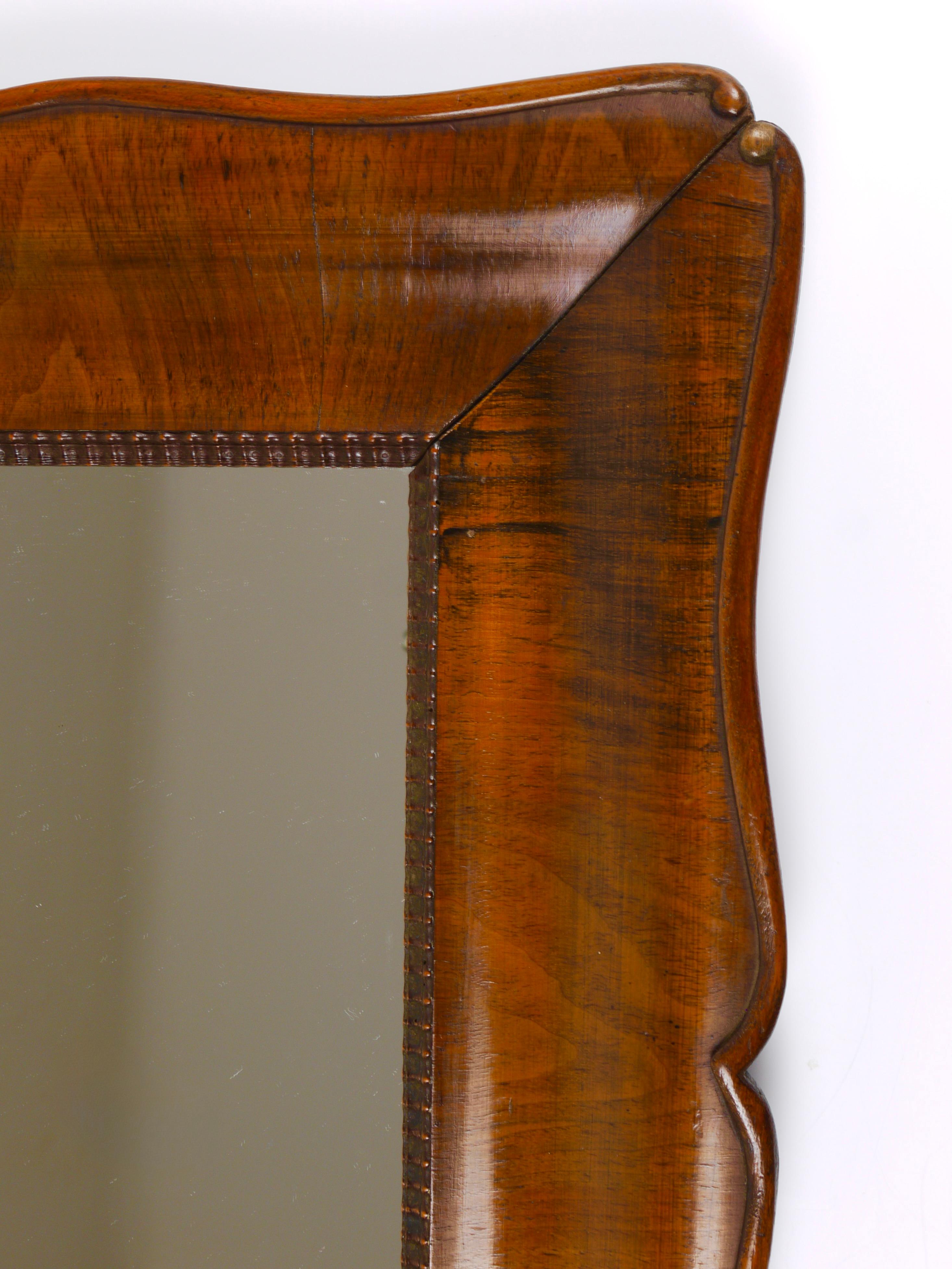 Square Biedermeier Carved & Scalloped Walnut Wall Mirror, Vienna, ca. 1850 For Sale 9