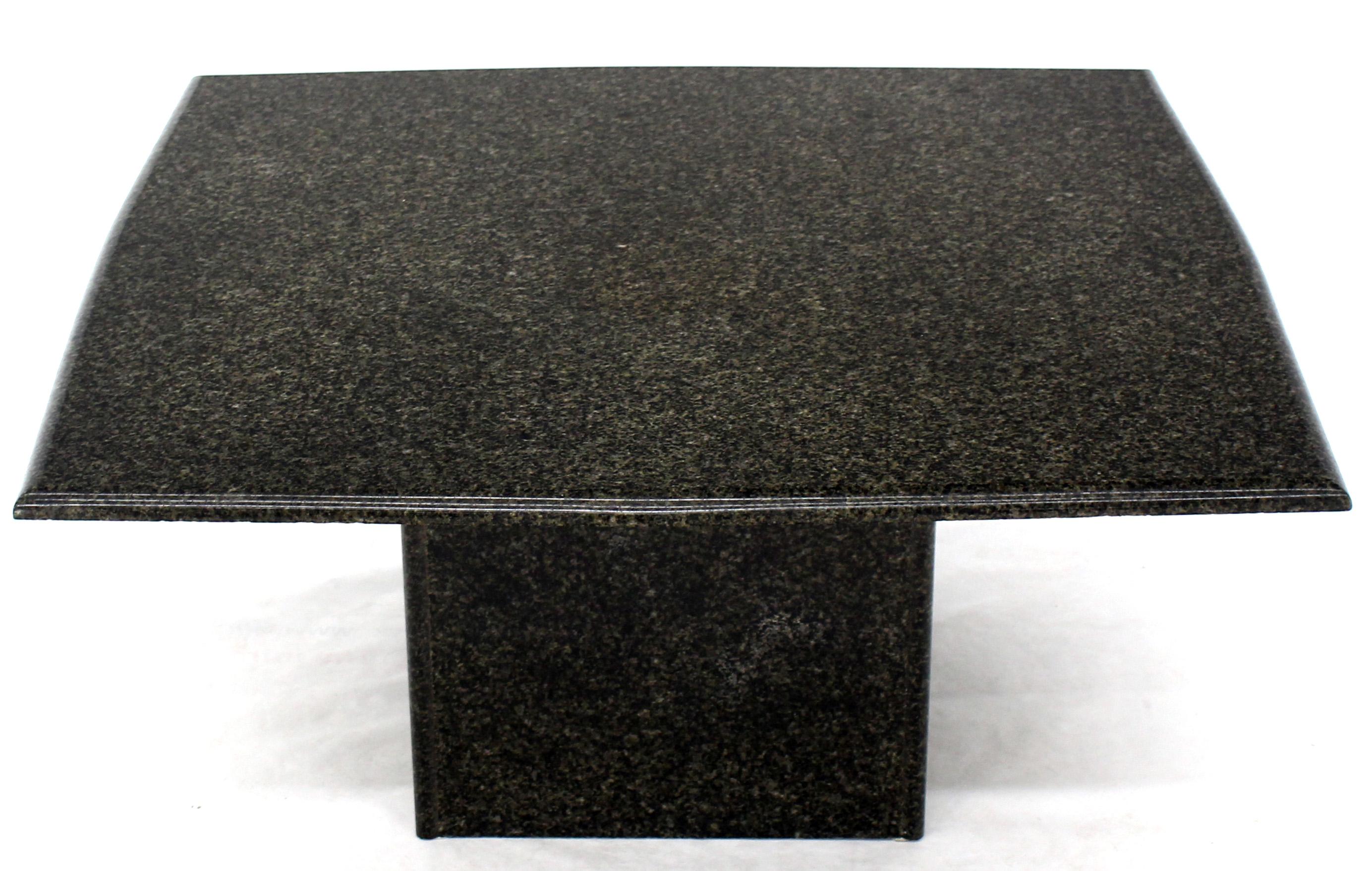table basse granit noir