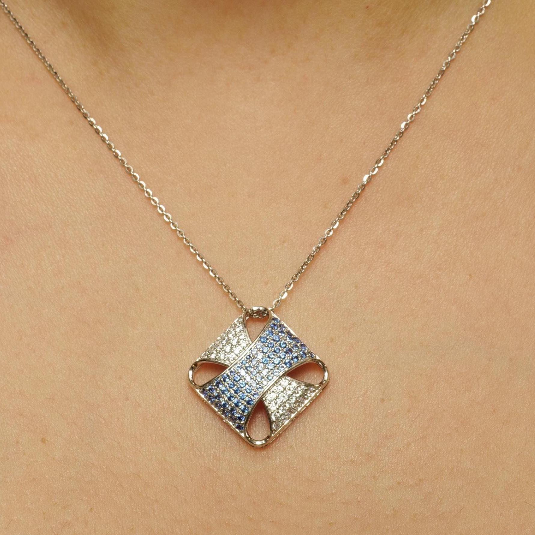 Art Deco Square Blue Sapphire Diamond Pendant Necklace in 14k Solid Gold (Certified) For Sale