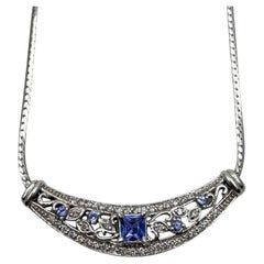 Quadratischer blauer Tansanit Weiße Diamanten Pave 14K Weißgold Bib Anhänger Halskette