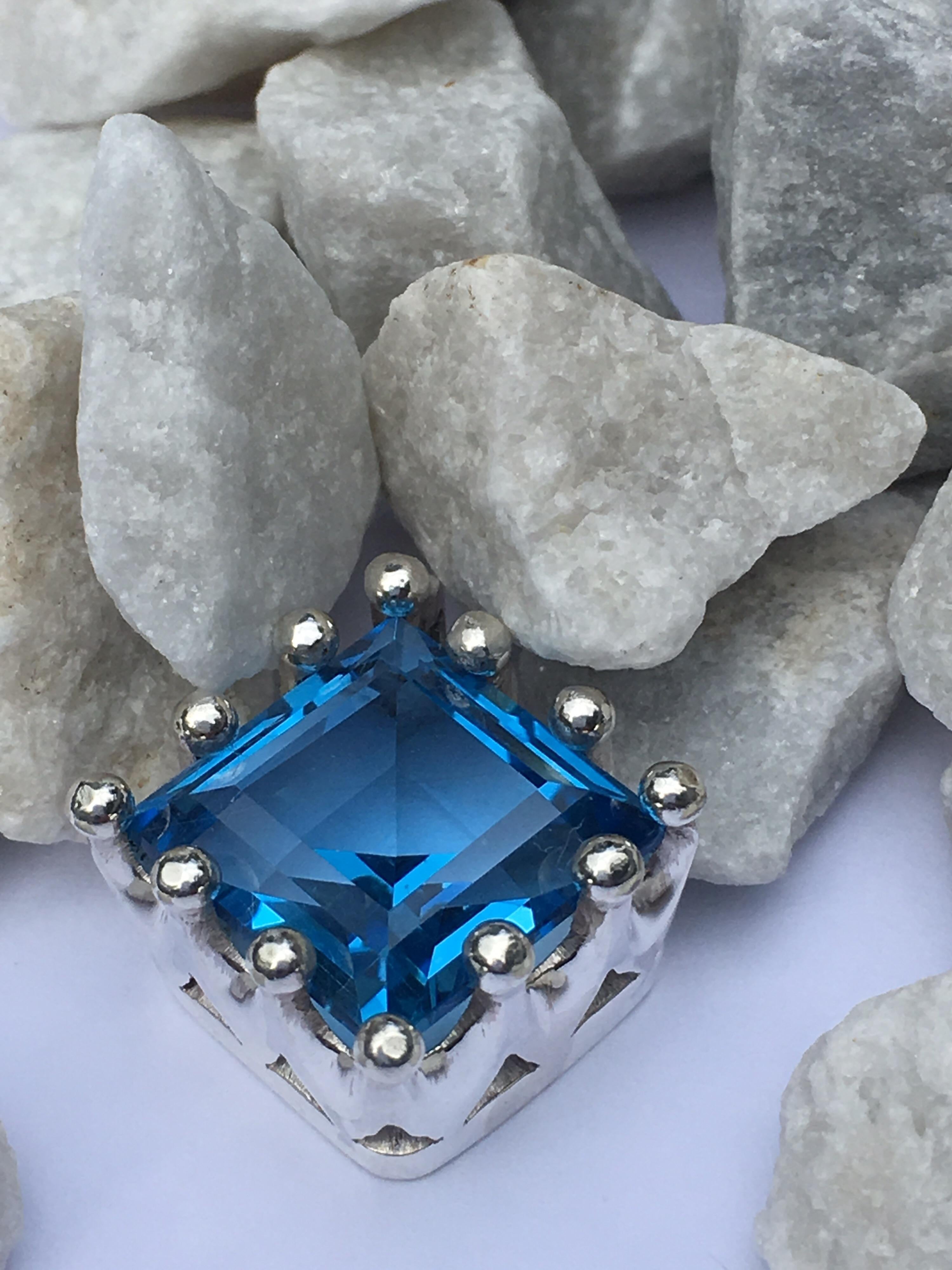 Women's Square Blue Topaz Crown Pendant For Sale