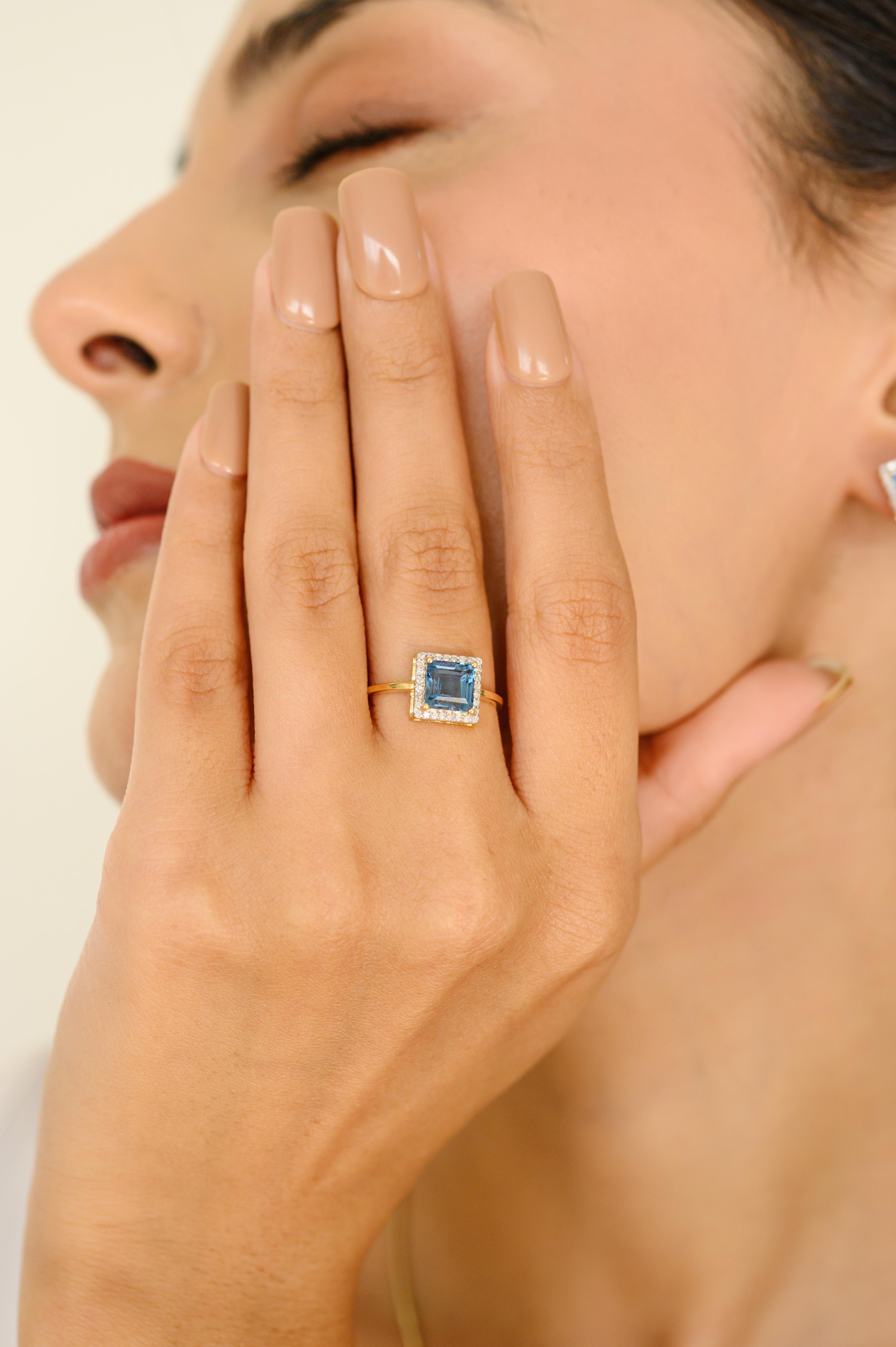 Anhängerring aus 18 Karat Gelbgold mit blauem Topas im Quadratschliff und Diamant-Halo-Ohrringen im Angebot 7
