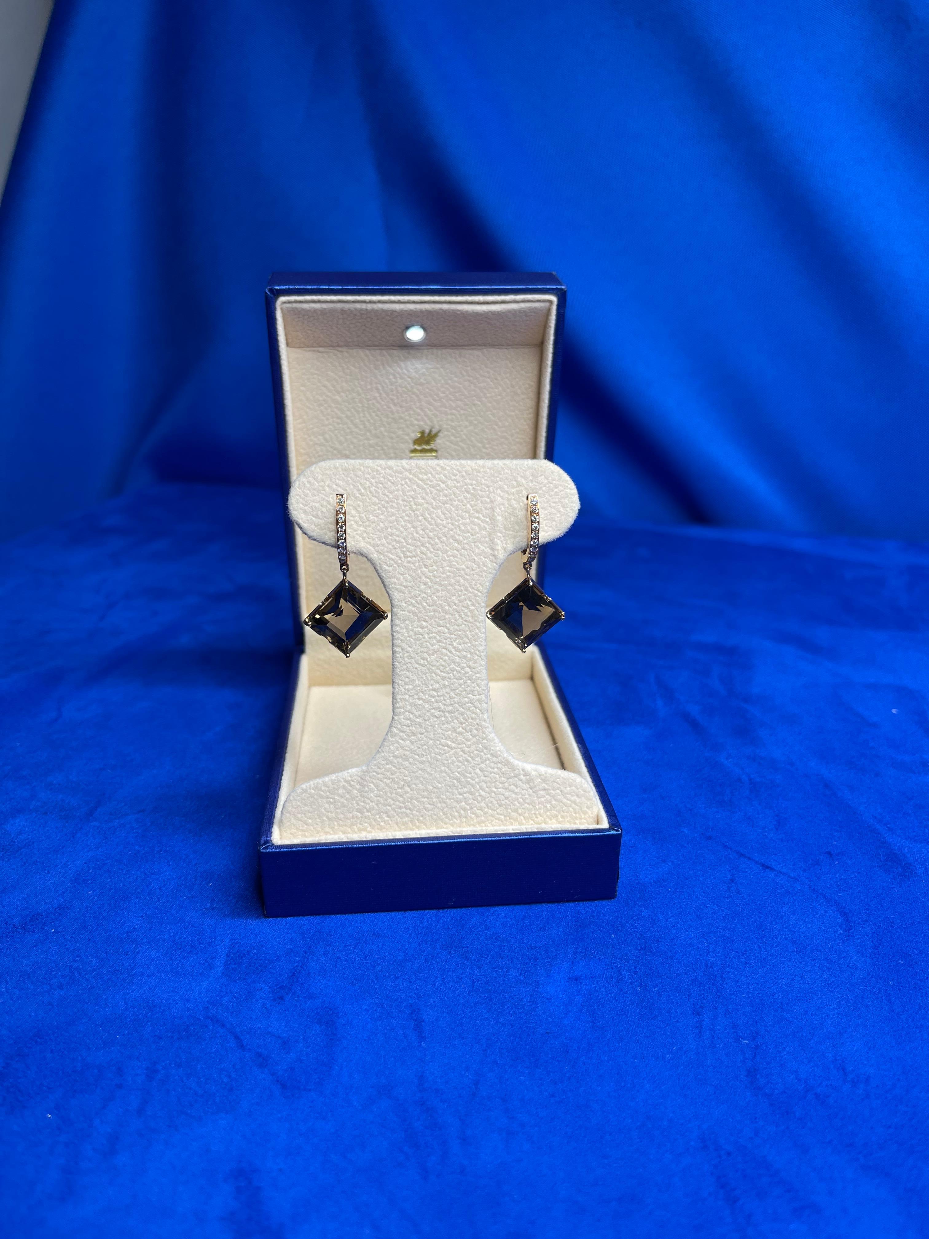 Quadratische Rauchquarz-Diamant-Huggie-Tropfen-Ohrringe aus 18 Karat Roségold (Moderne) im Angebot