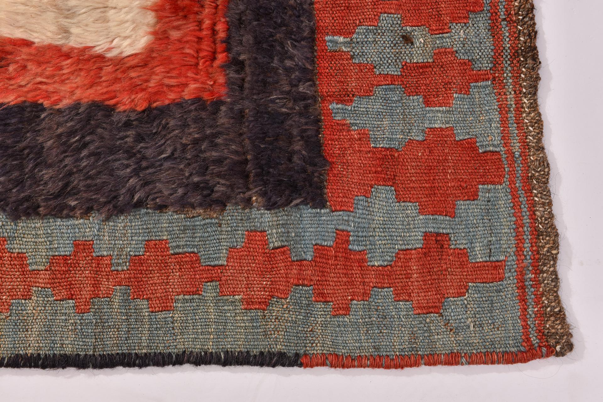 Alfombra cuadrada como sillón de mi colección privada en venta 1