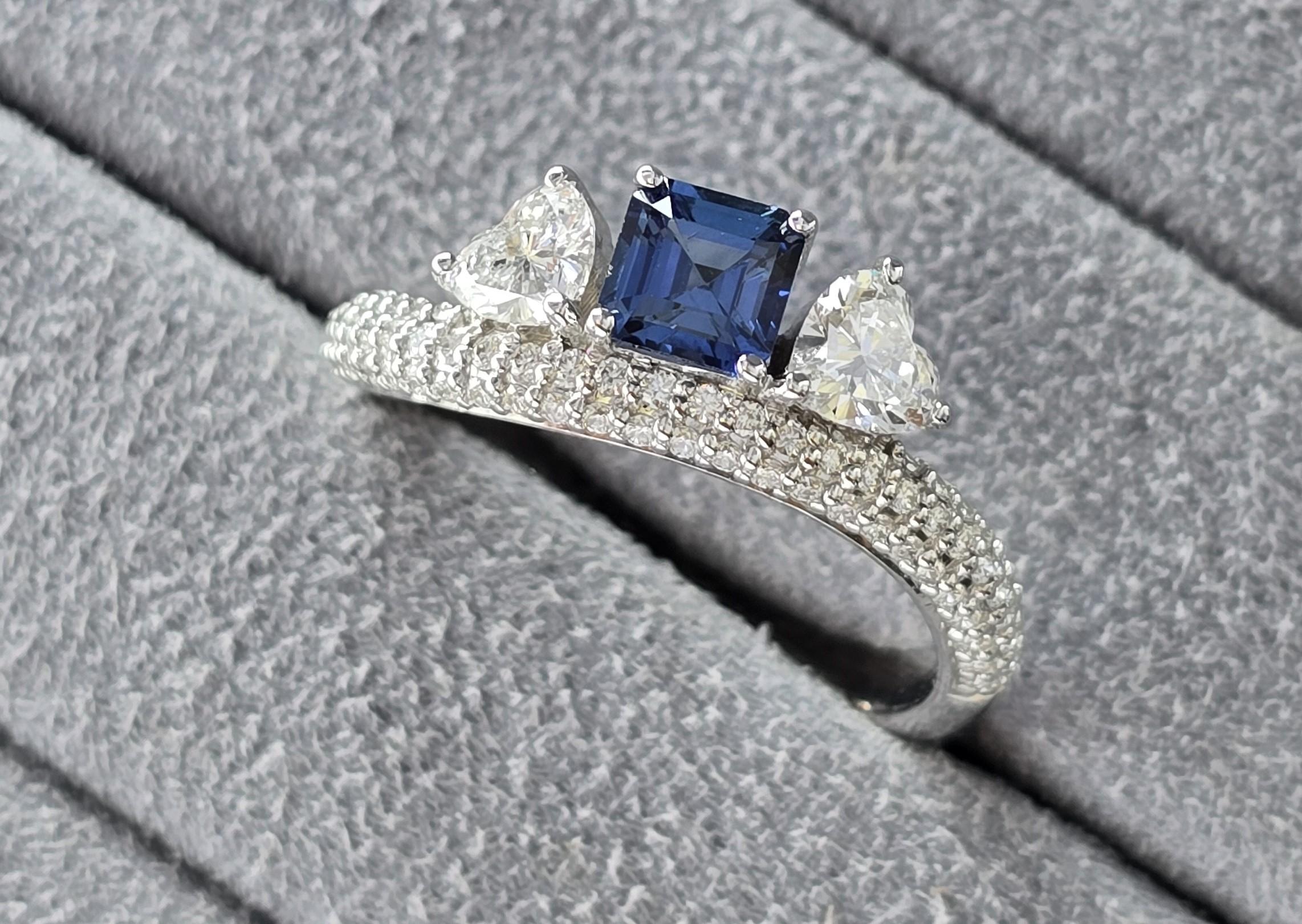 Anello con zaffiro Ceylon quadrato In condizioni Nuovo in vendita a บางรัก, TH