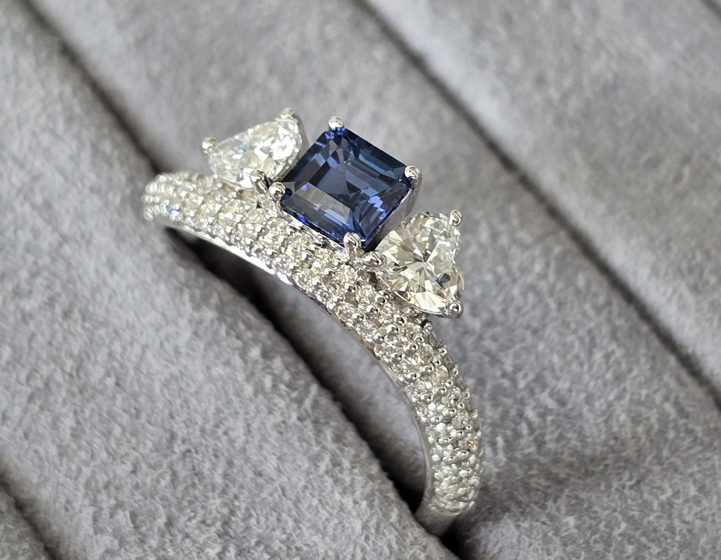 Anello con zaffiro Ceylon quadrato in vendita 2
