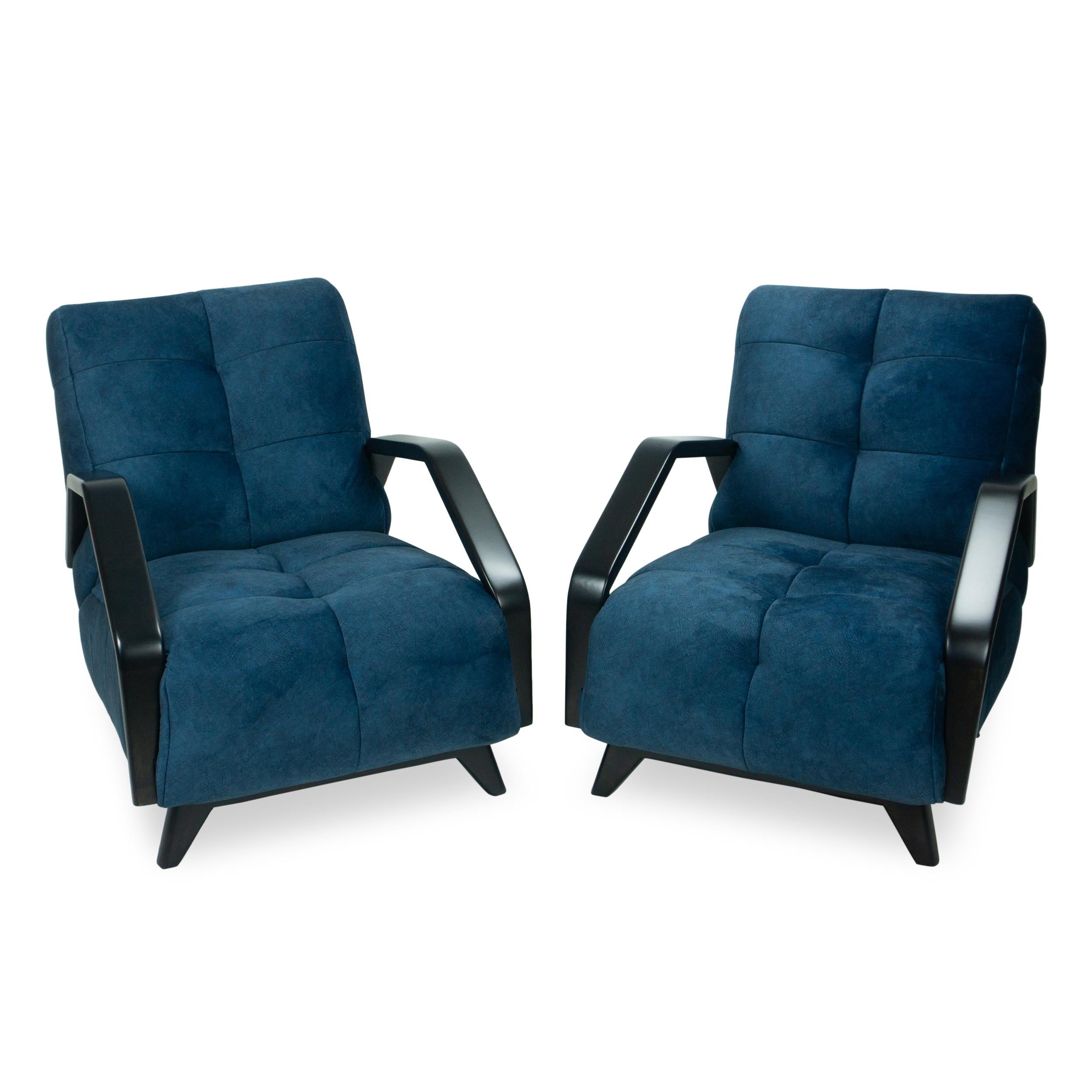 Silla de salón Square Channel Tufted con brazos angulados de madera y terciopelo azul marino en venta 5