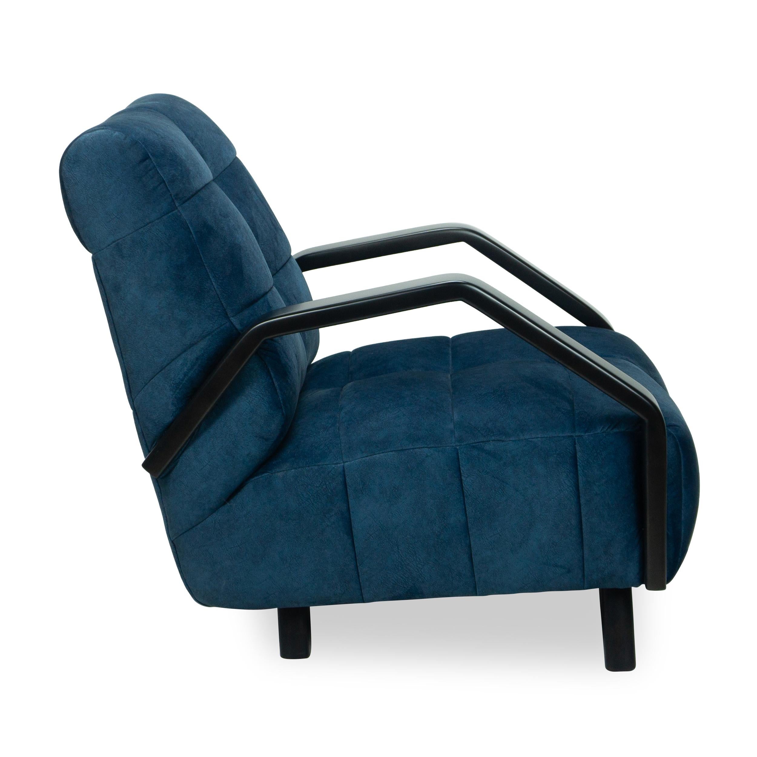 Silla de salón Square Channel Tufted con brazos angulados de madera y terciopelo azul marino Terciopelo en venta