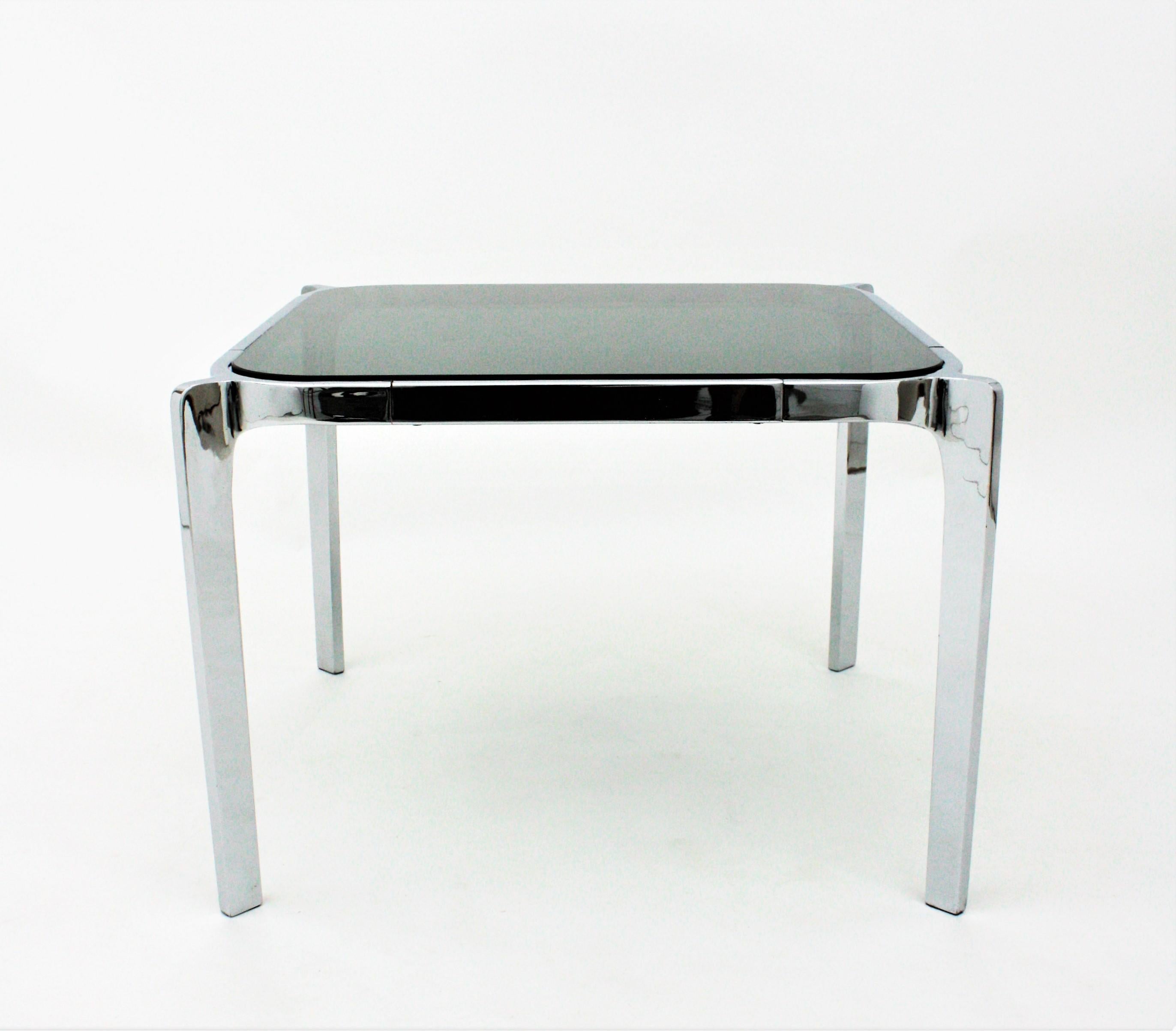 Coffee Table in Chromed Steel and Smoked Glass  In Good Condition For Sale In Barcelona, ES
