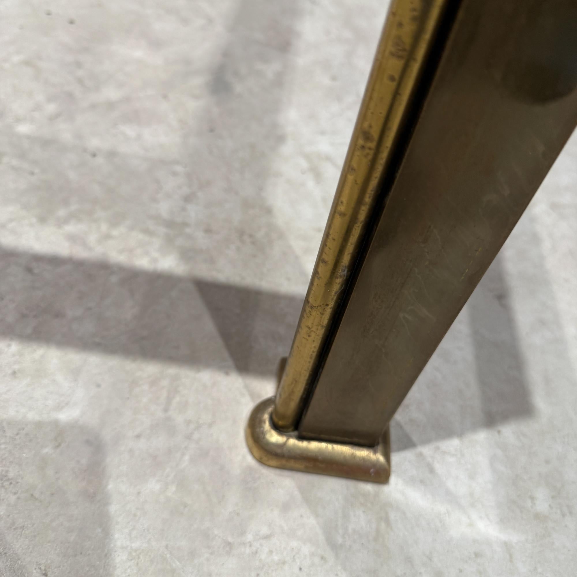 Table basse carrée en laiton bronze fabriquée en Italie Hollywood Regency en vente 1