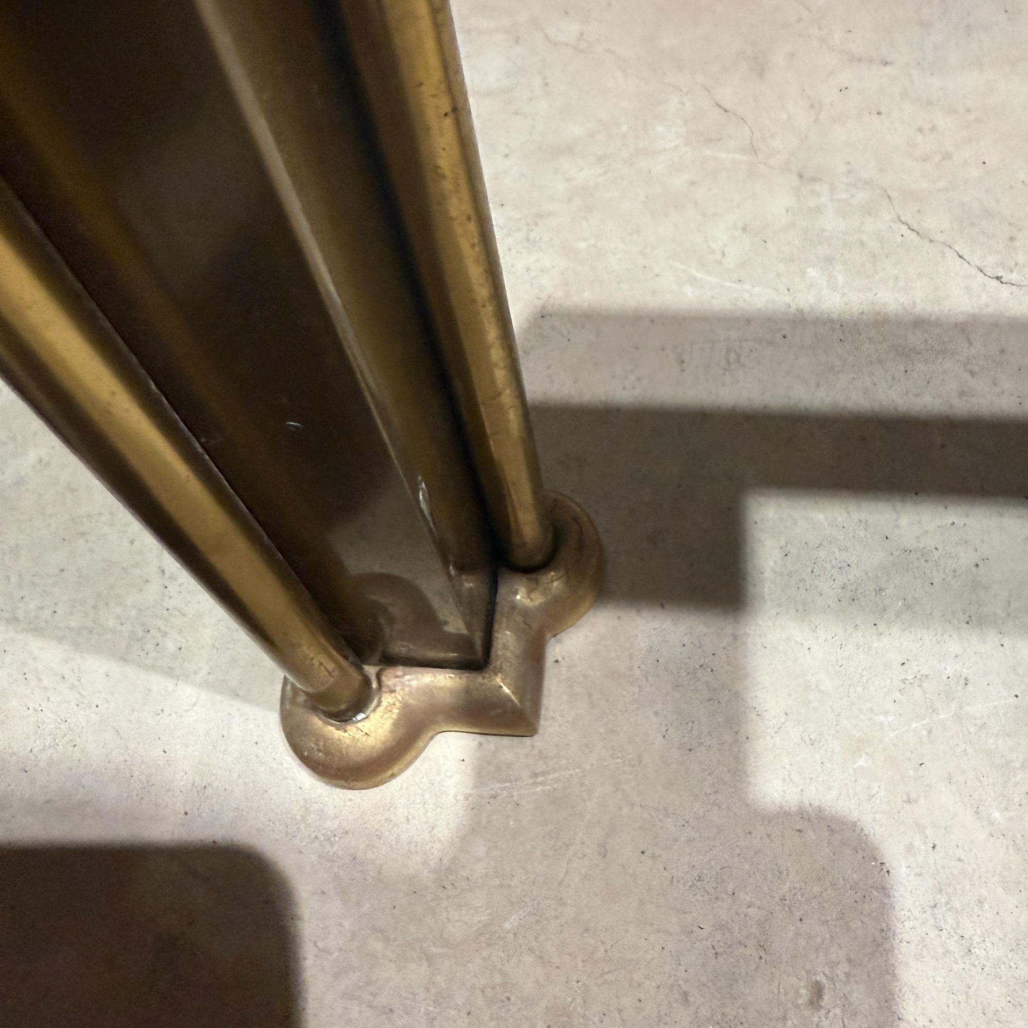 Table basse carrée en laiton bronze fabriquée en Italie Hollywood Regency en vente 2