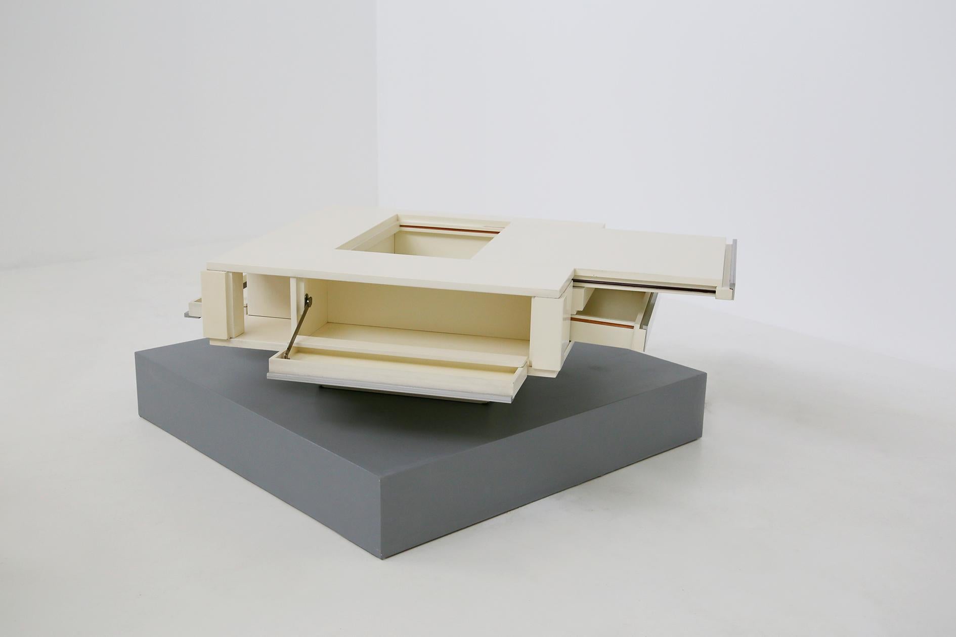 Square Coffee Table by Cesare Augusto Nava Design Collection, 1970s In Good Condition In Milano, IT