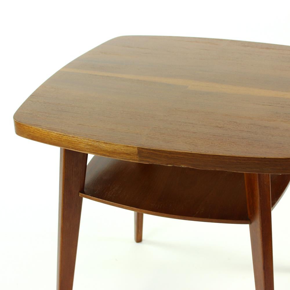 Square Coffee Table by Tatra, Czechoslovakia, 1960s In Good Condition For Sale In Zohor, SK