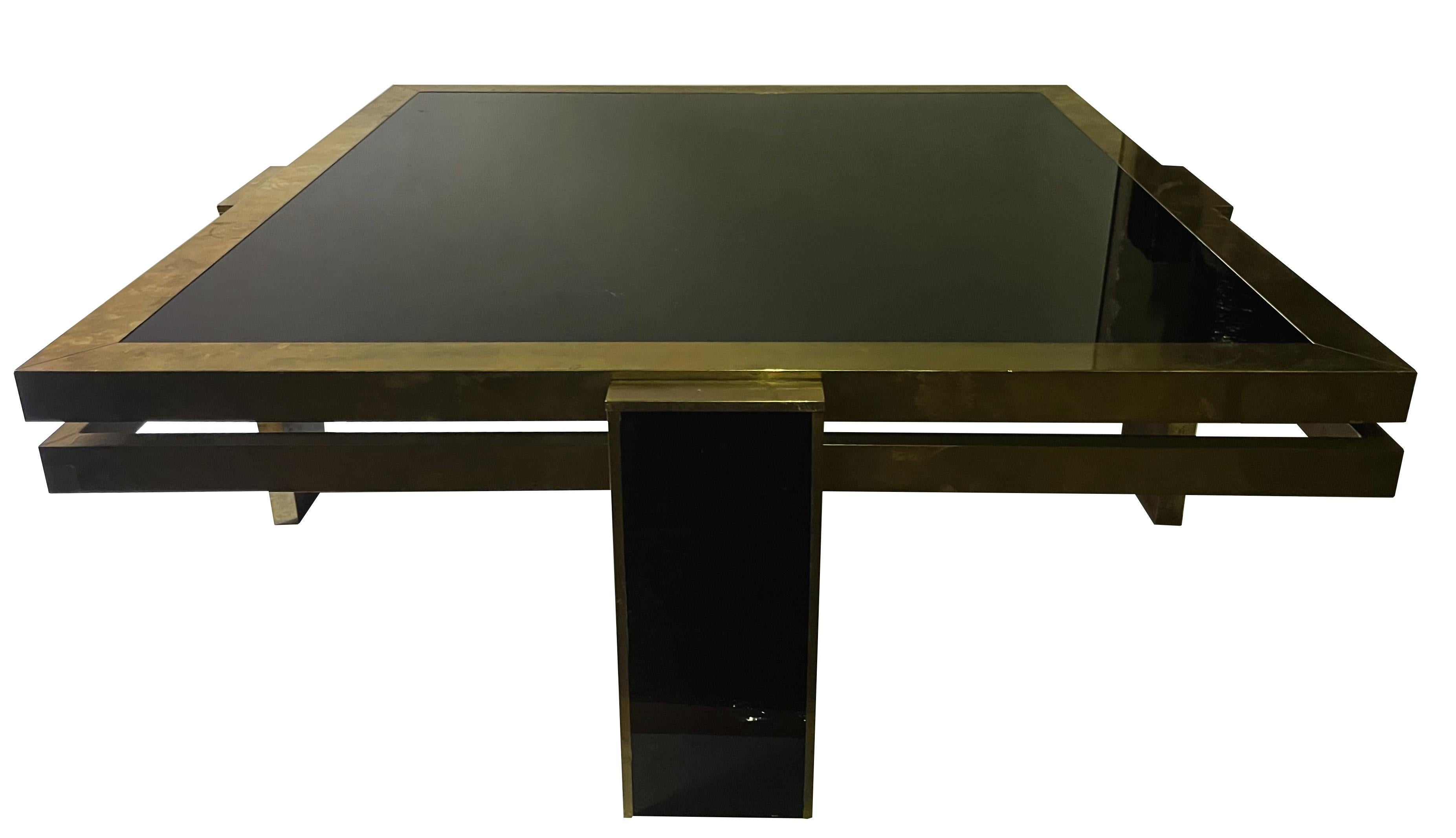 Square coffee table designed by Giacomo Sinopoli for Liwan's Rome, 1970's. In Good Condition For Sale In Renens, CH