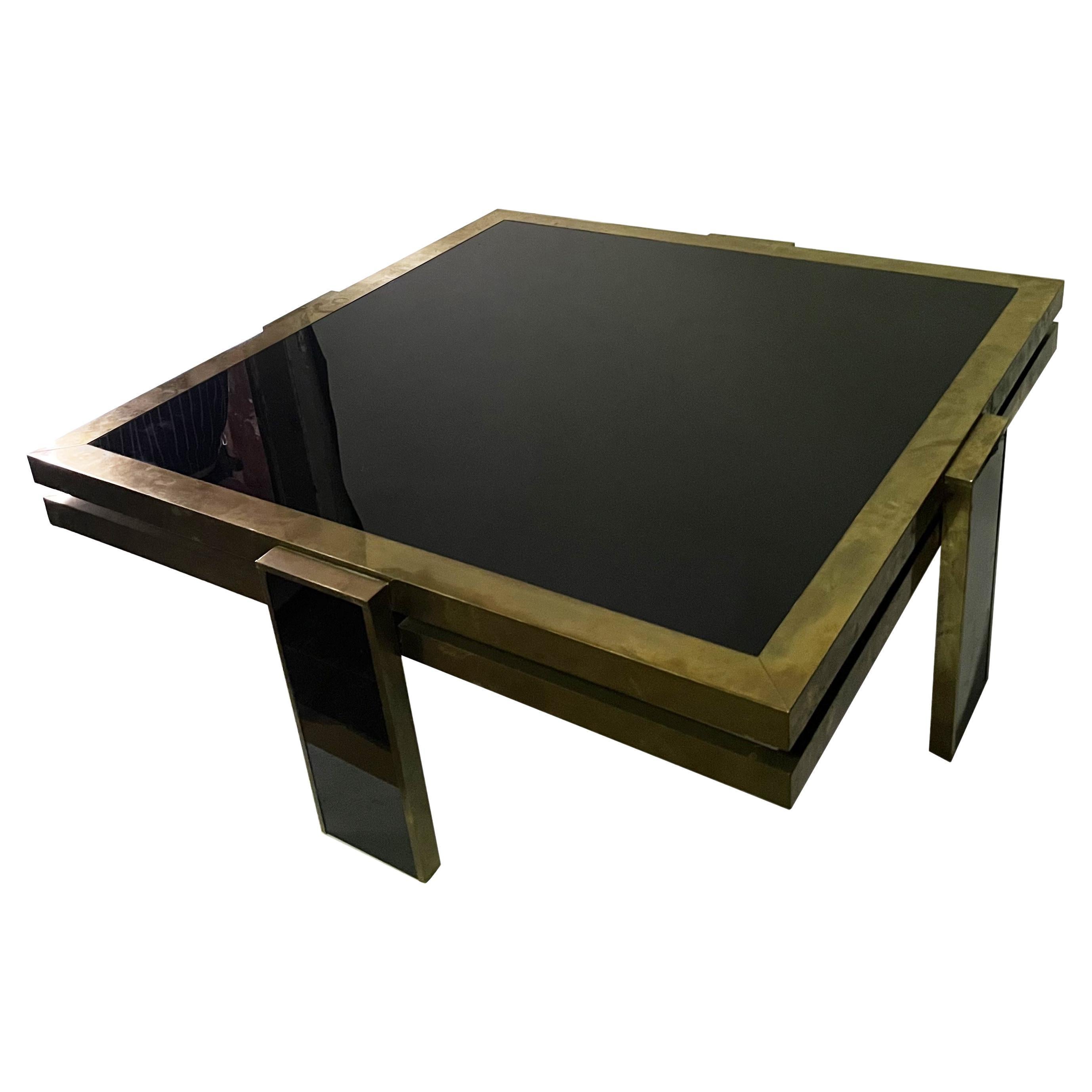 Square coffee table designed by Giacomo Sinopoli for Liwan's Rome, 1970's. For Sale