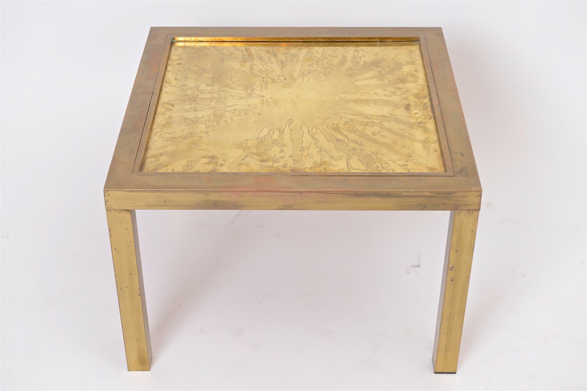 Mid-Century Modern Table basse carrée en vente