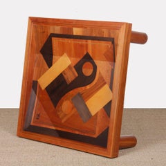 Table basse carrée, marqueterie artisanale, 1985
