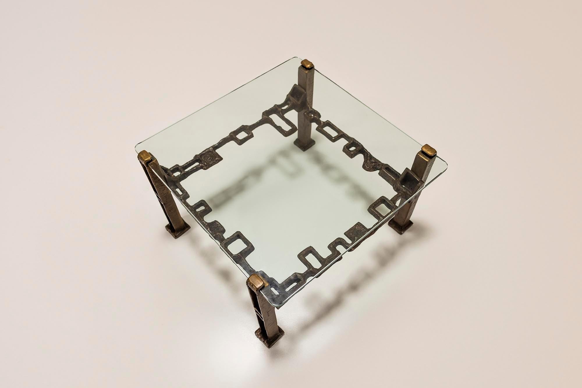 Mid-20th Century Square Coffee Table In Casted Brass And Glass, Italy 1960's For Sale