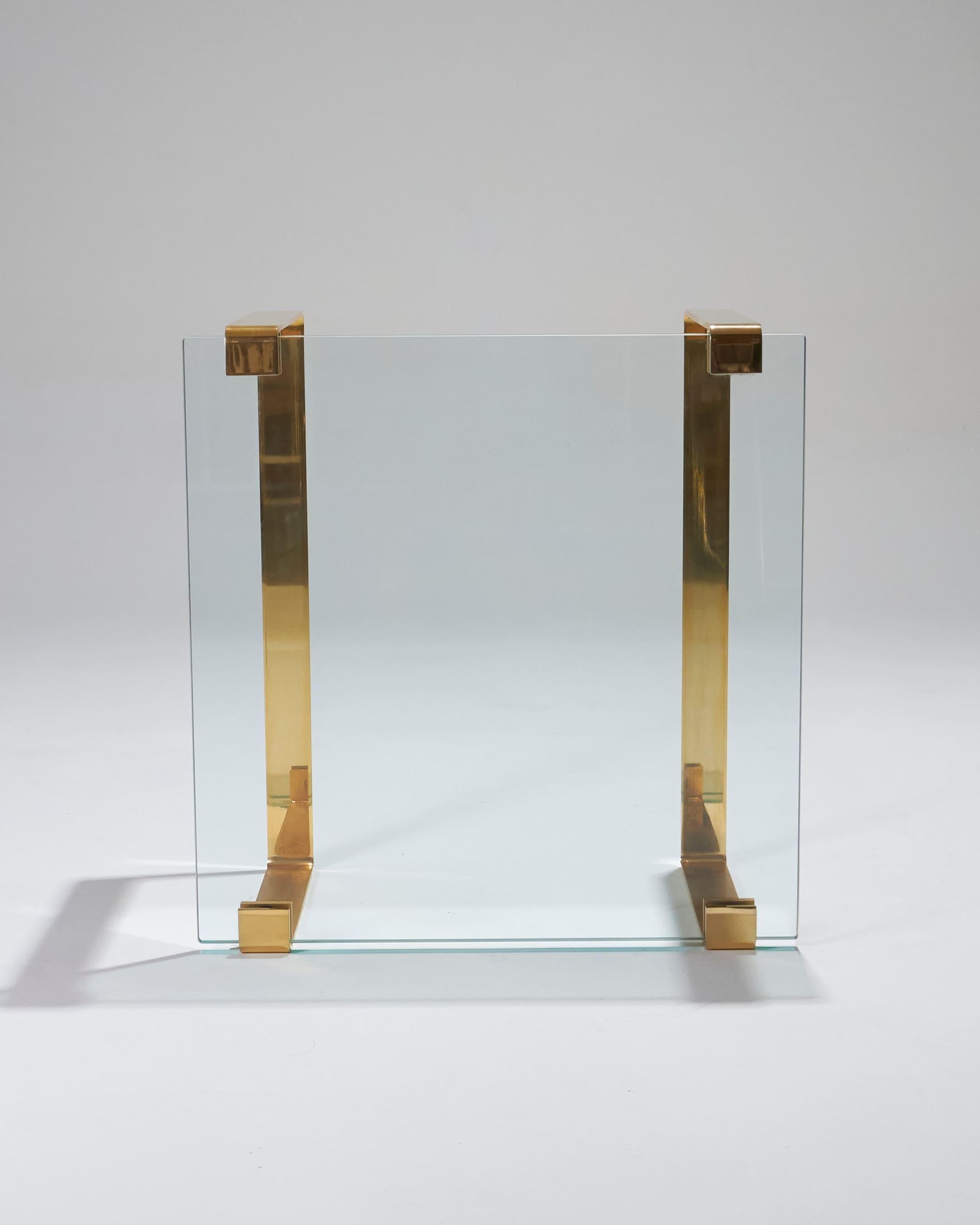 Table basse carrée en verre et laiton de Ronald Schmidt, années 1980 en vente 2
