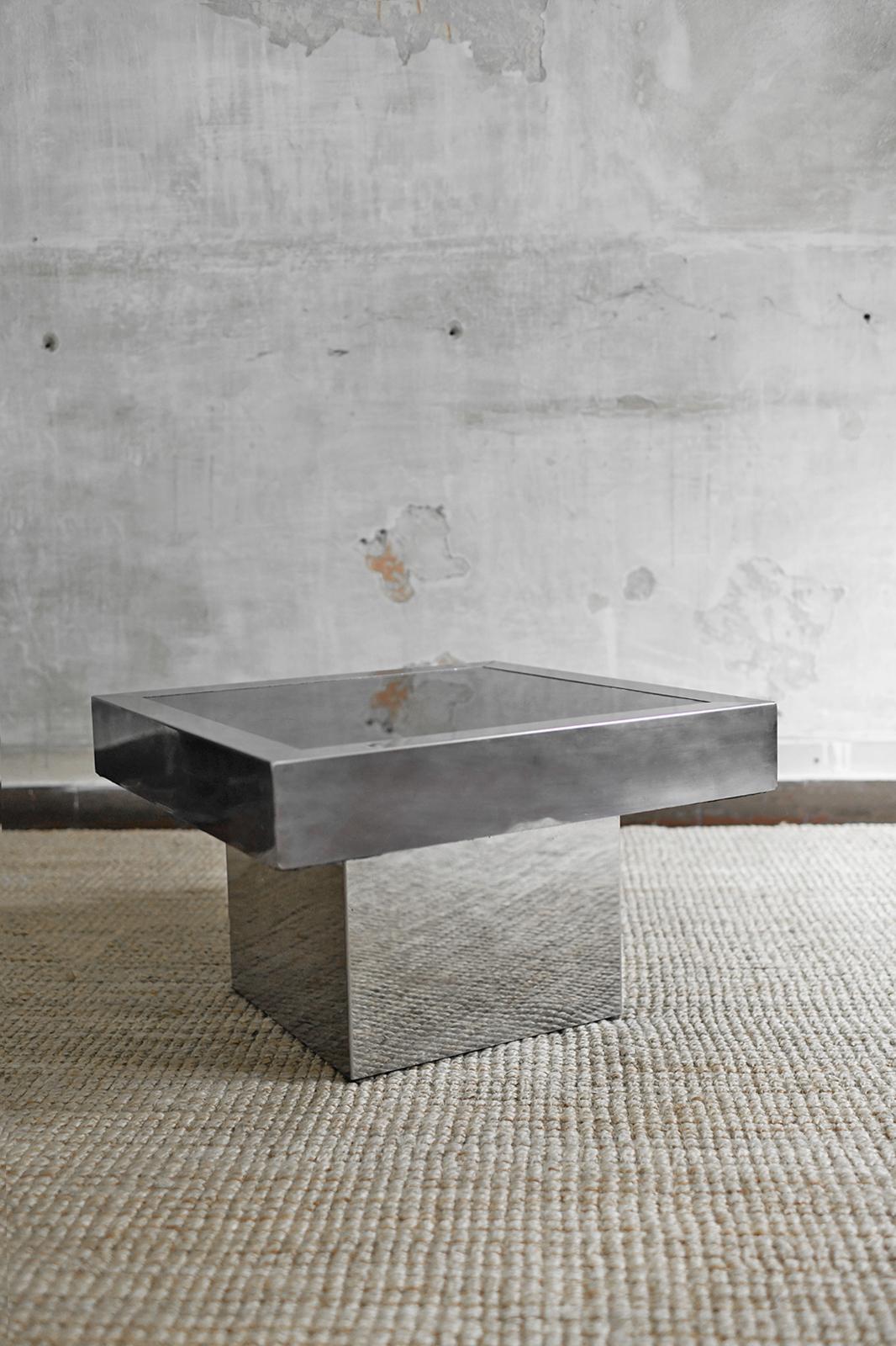 italien Table basse carrée en métal avec plateau rétro-éclairé, 1970 en vente