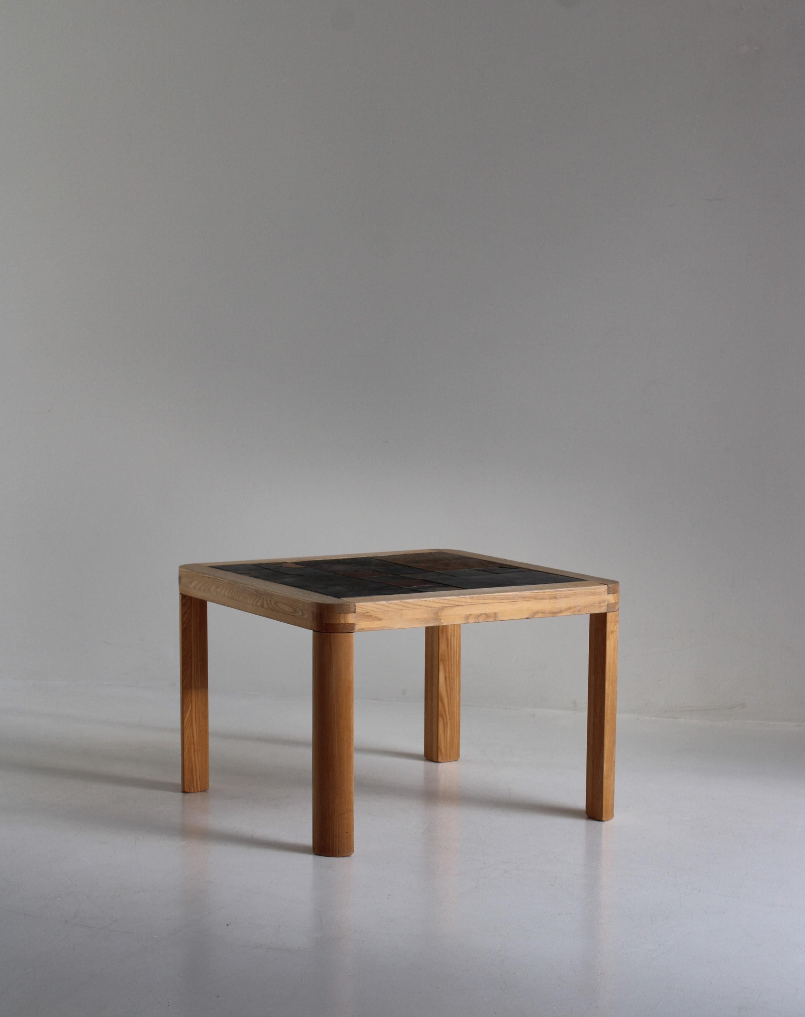 coffee table with slate tile top