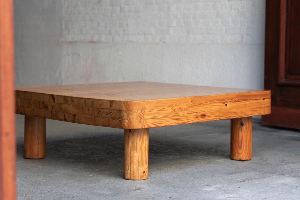 Large Square Coffee Table in Pine Wood, 1970s For Sale 9