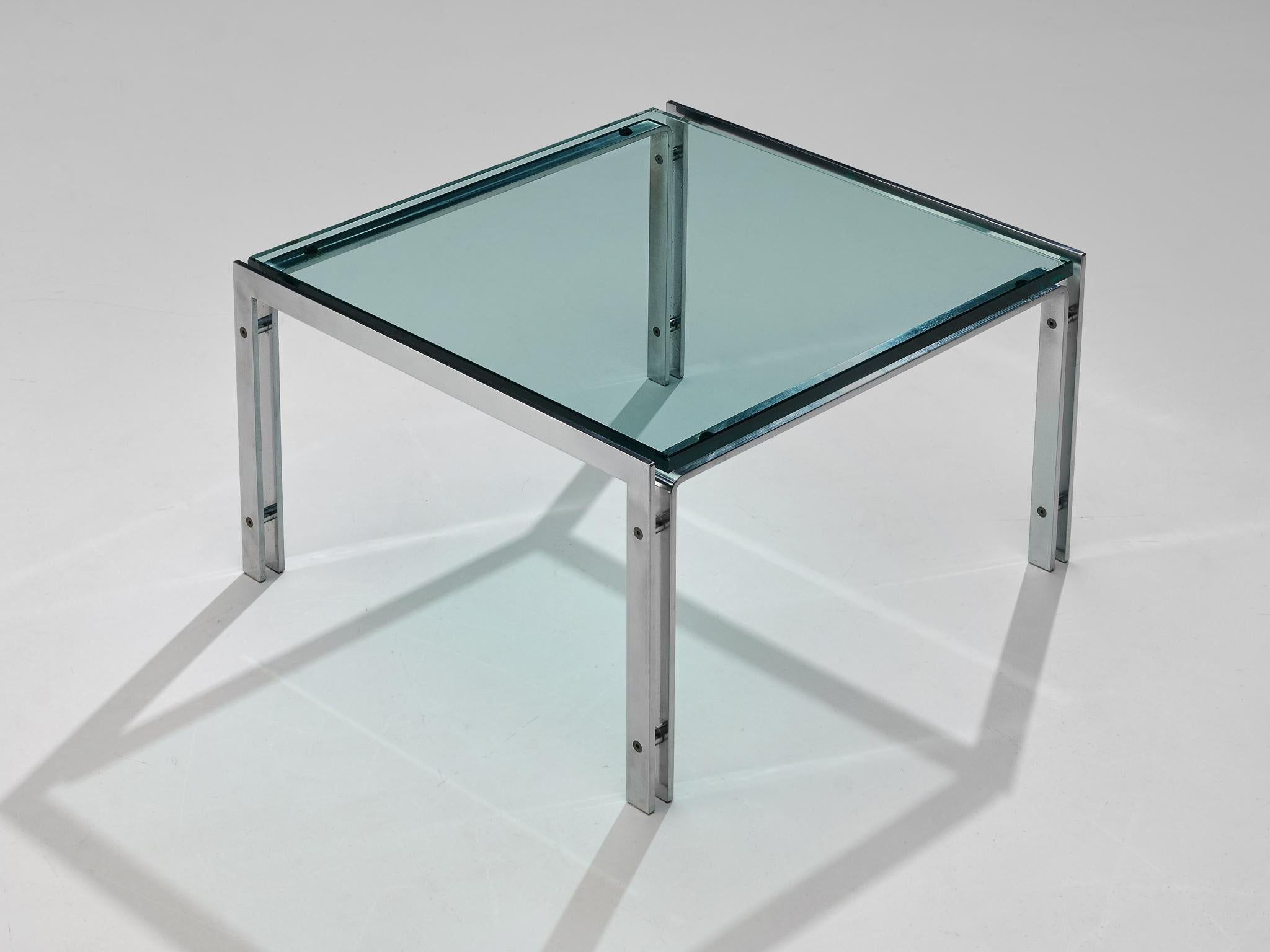 Fin du 20e siècle Table basse carrée en acier et verre  en vente