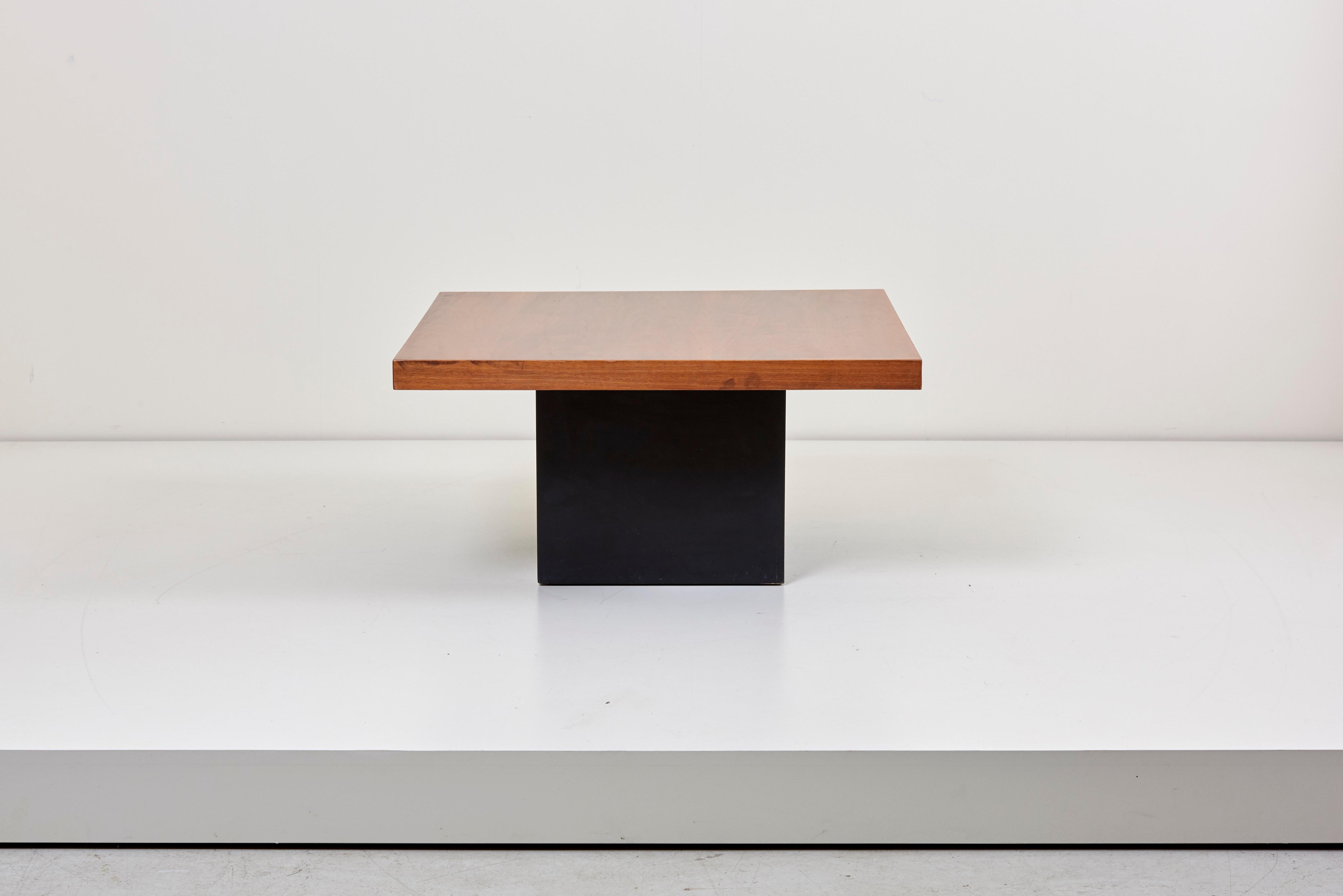 Square coffee table in walnut by Milo Baughman for Thayer Coggin.