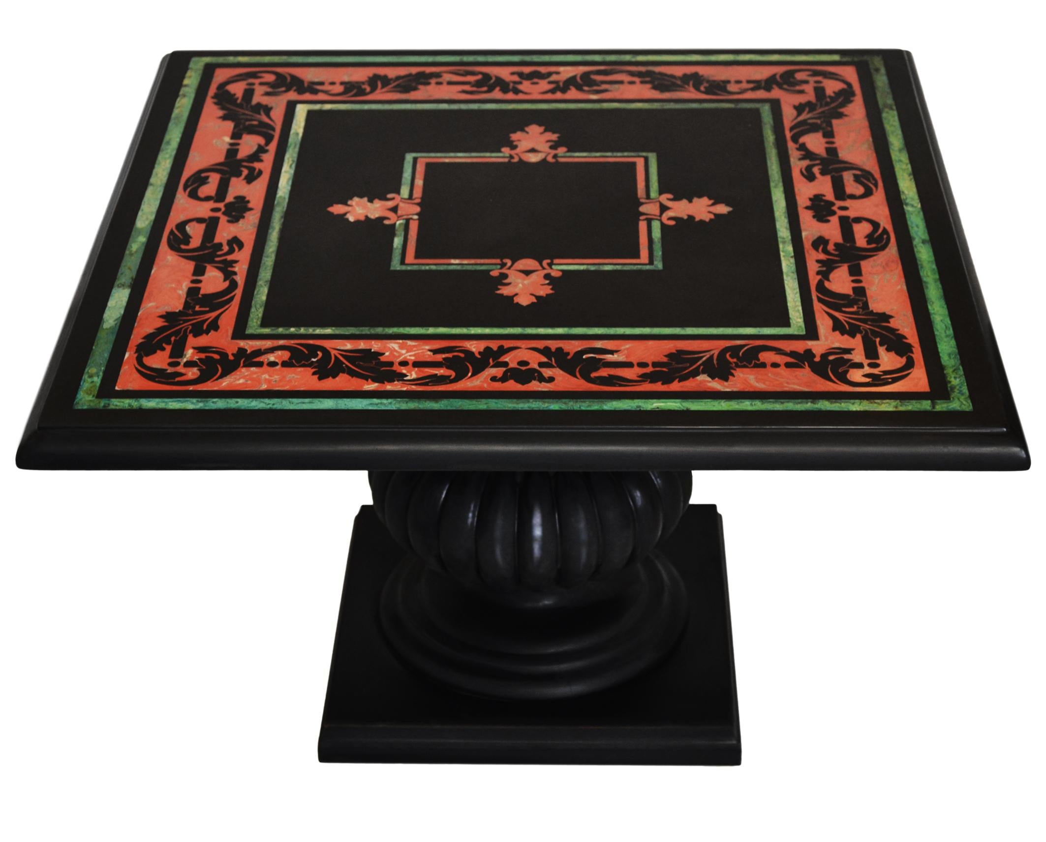 Arts and Crafts Table basse avec plateau en marbre noir incrusté, base en bois, faite à la main en Italie par Cupioli en vente