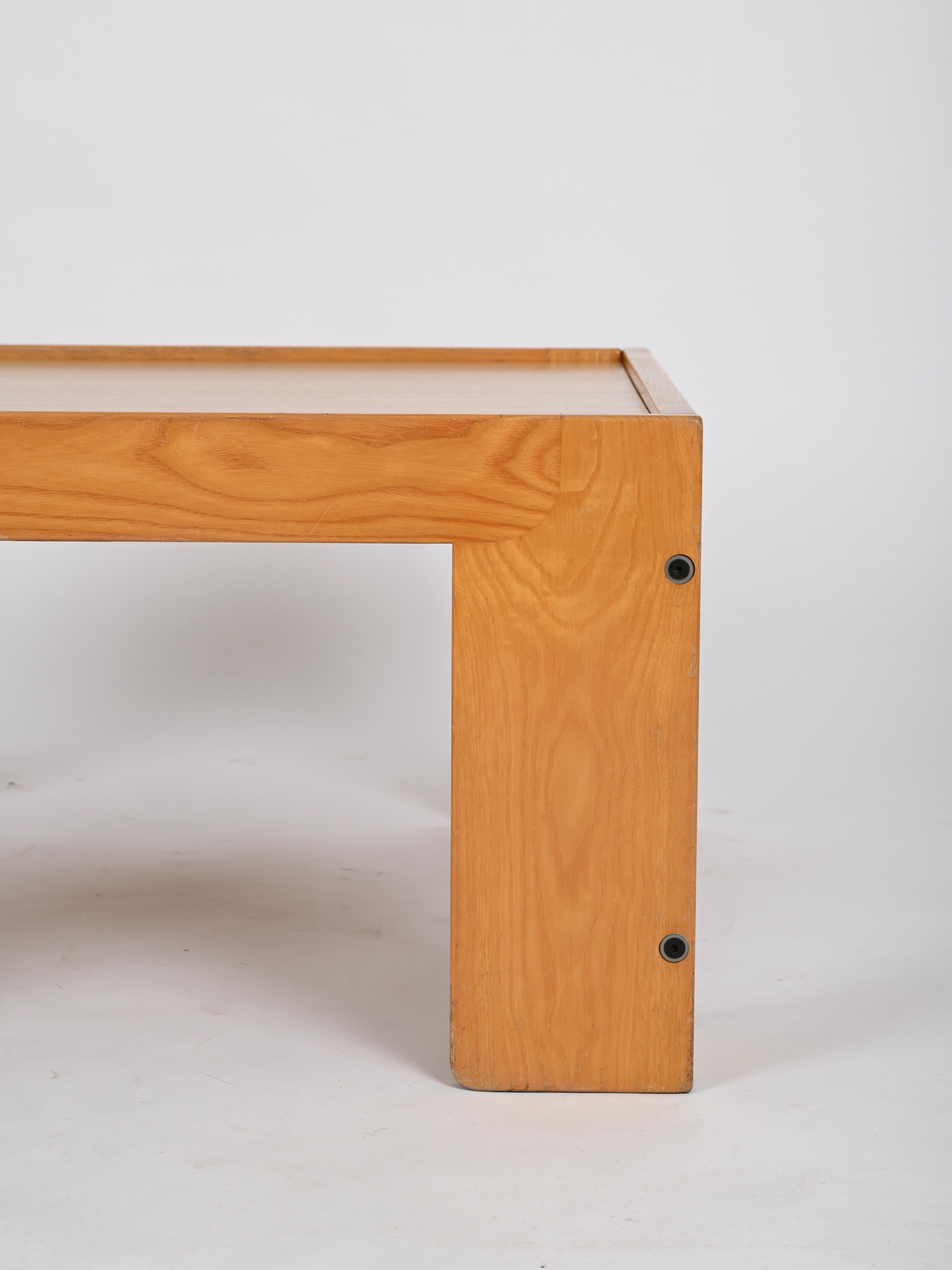 Italiano Tavolino quadrato firmato da Afra & Tobia Scarpa per Cassina, Italia anni '60 in vendita
