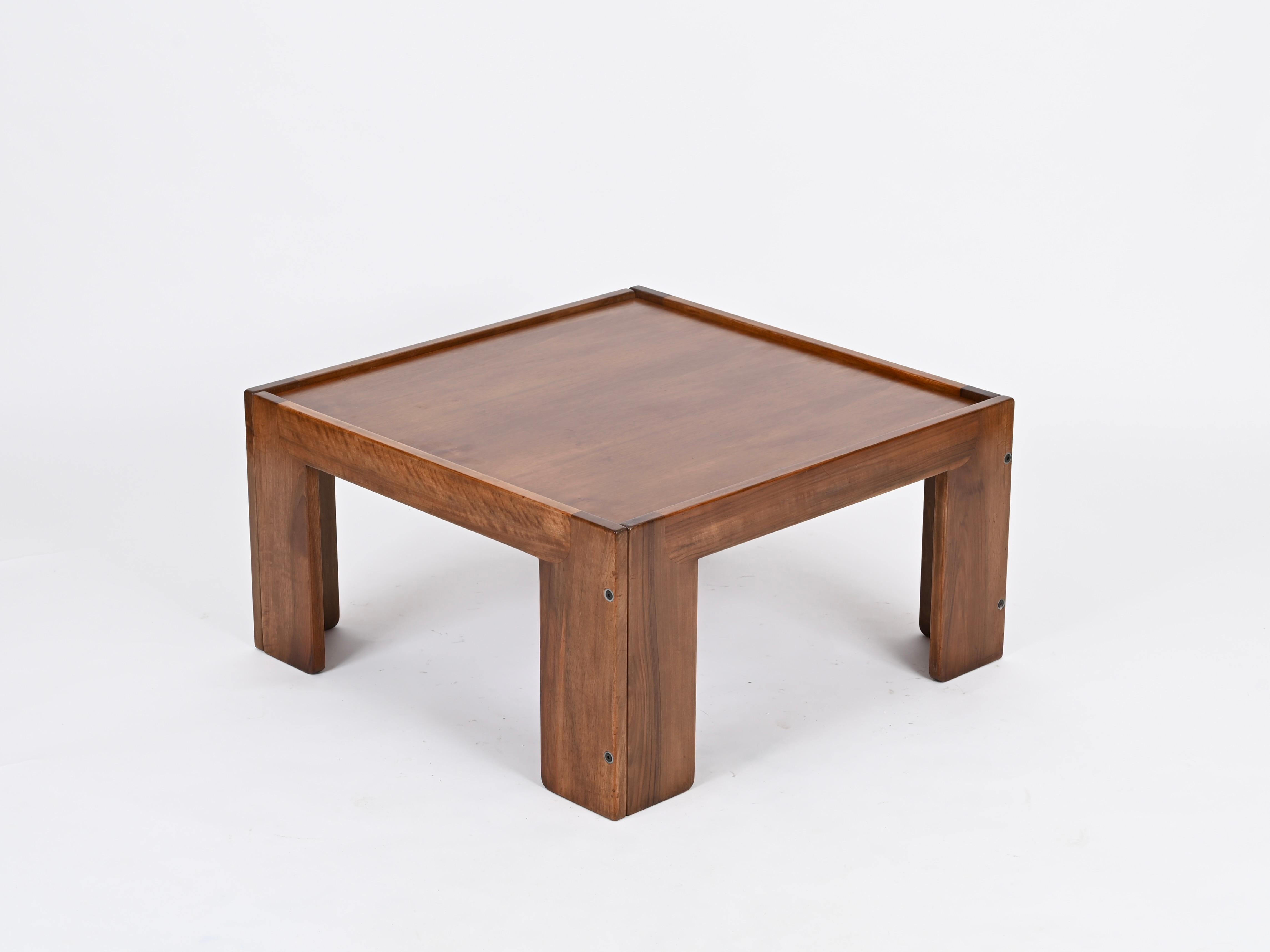 Quadratischer Couchtisch, signiert von Afra und Tobia Scarpa für Cassina, Italien 1960er Jahre im Zustand „Gut“ im Angebot in Roma, IT