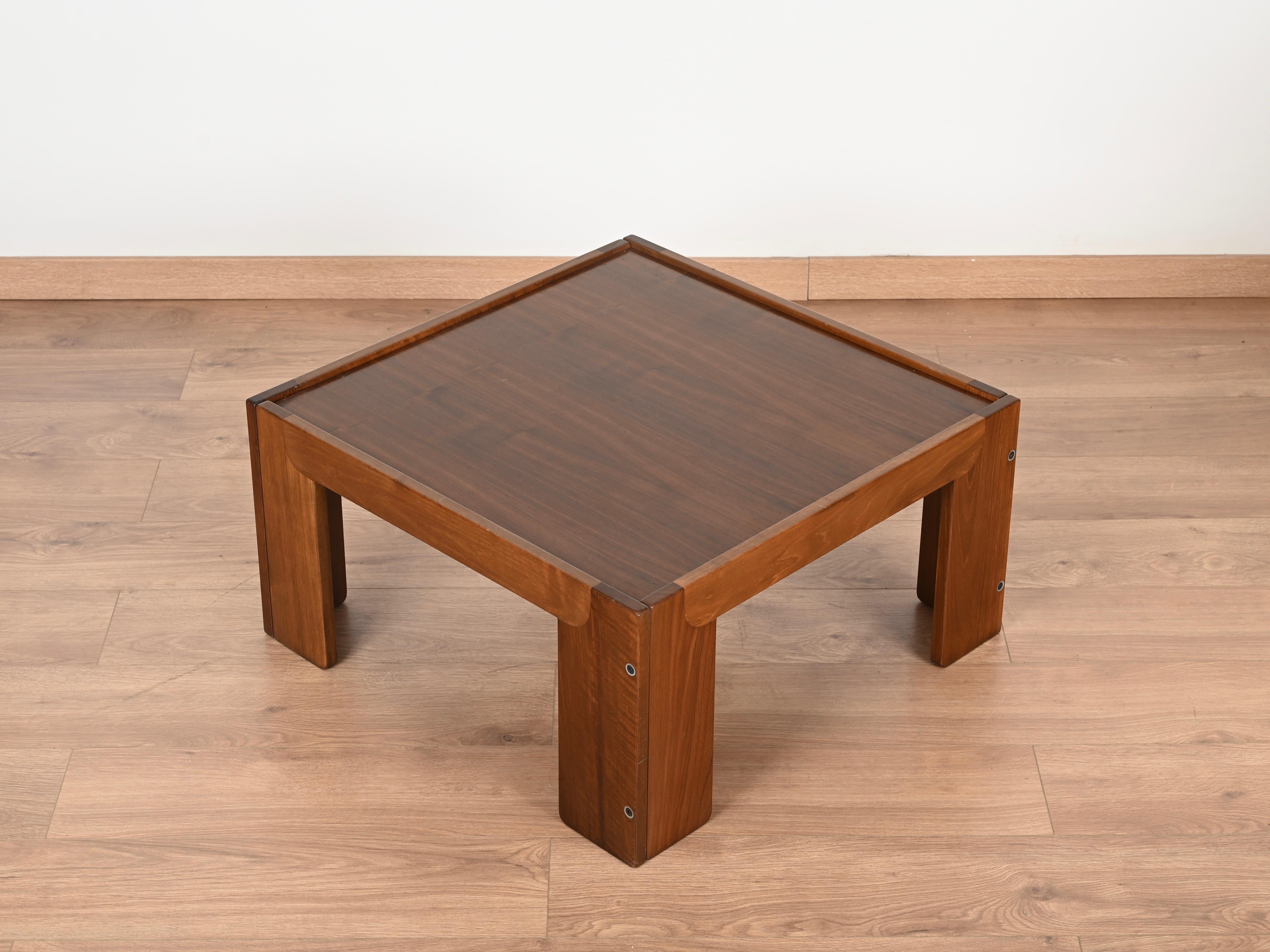 Tavolino quadrato firmato da Afra & Tobia Scarpa per Cassina, Italia anni '60 in vendita 1