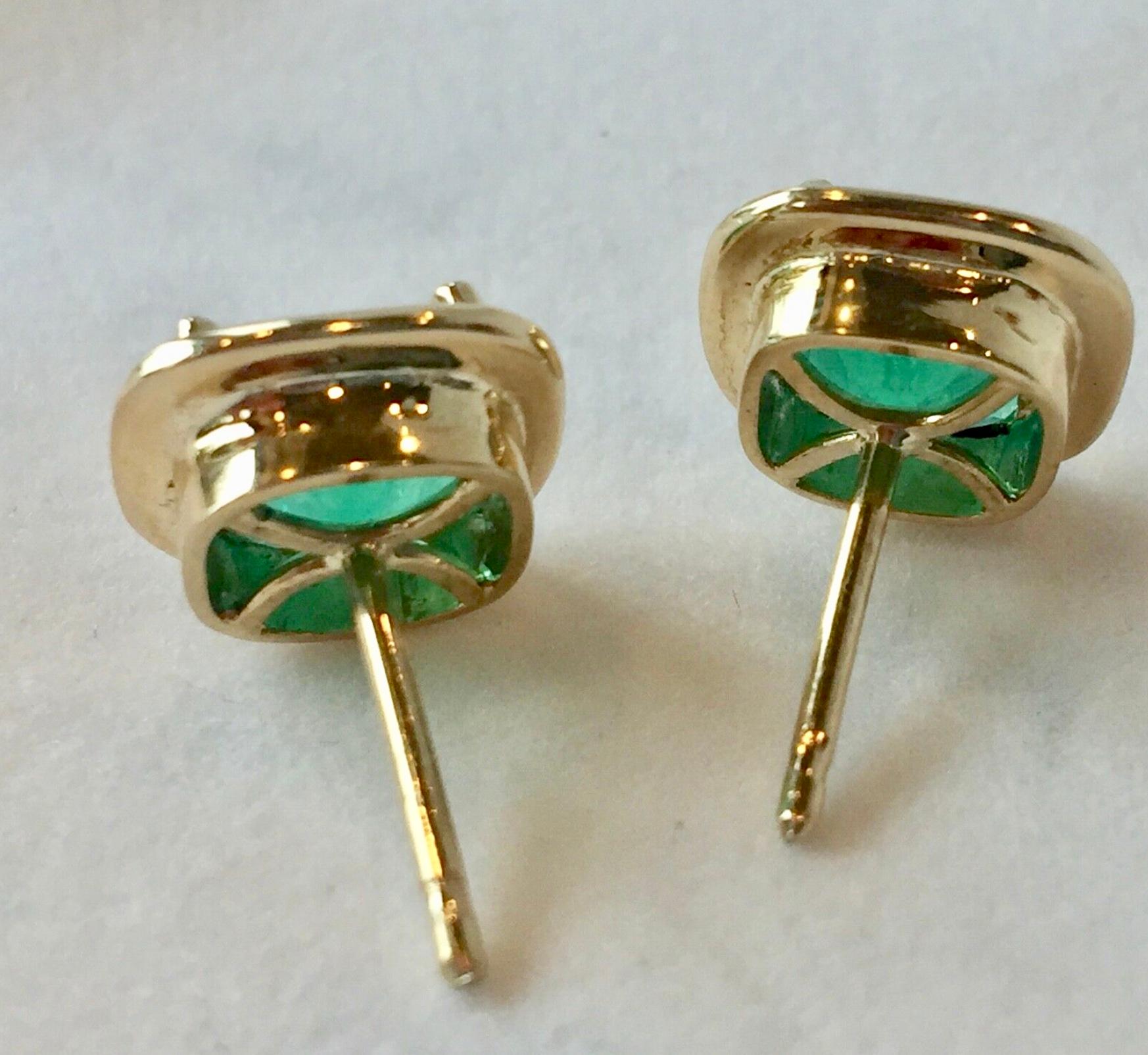 Square Colombian Emerald Earrings 18 Karat 1