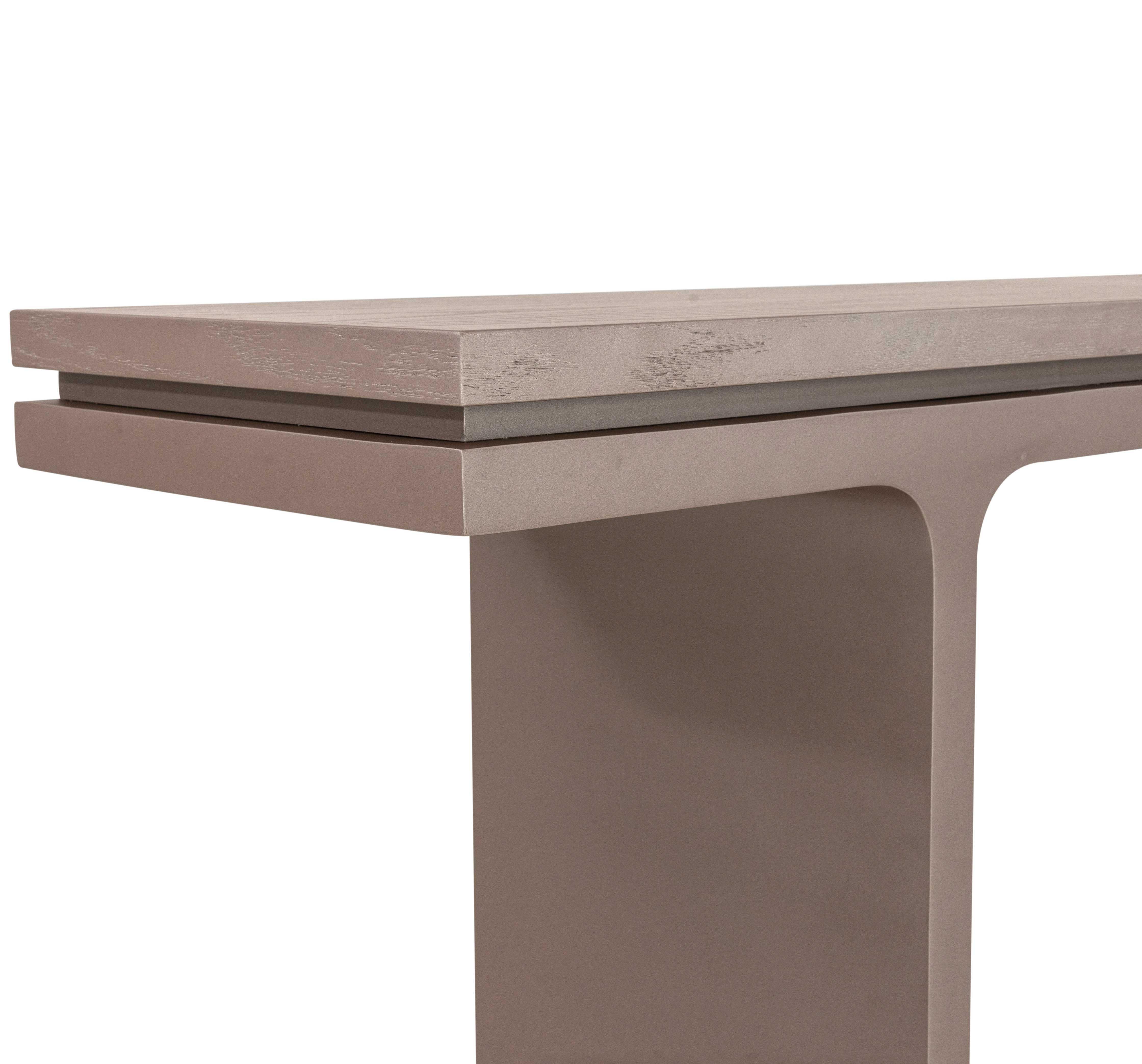 Lacquered Customizable Console Table with Chocolate Finish and Modern Design, Square Line For Sale