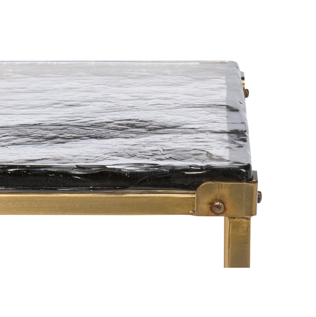 Table d'appoint contemporaine carrée - Finition laiton en vente 1